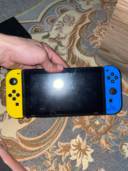 Nintendo switch - 2