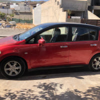 Nissan tida 2009