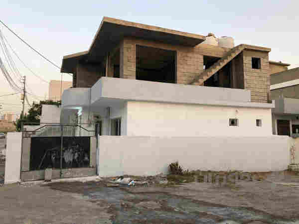 خانو بۆ فرۆشتن بە نرخی گونجاو روبەرەکەی 130 مەترە 