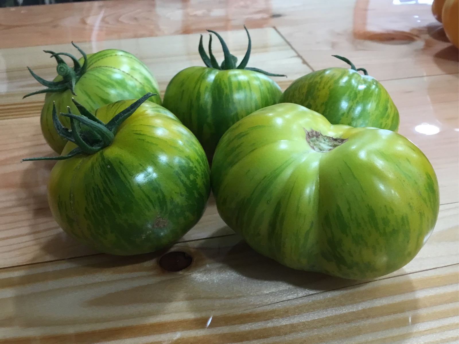 Thumbnail image 1 for Fresh - Tomato, Heirloom; Green Zebra