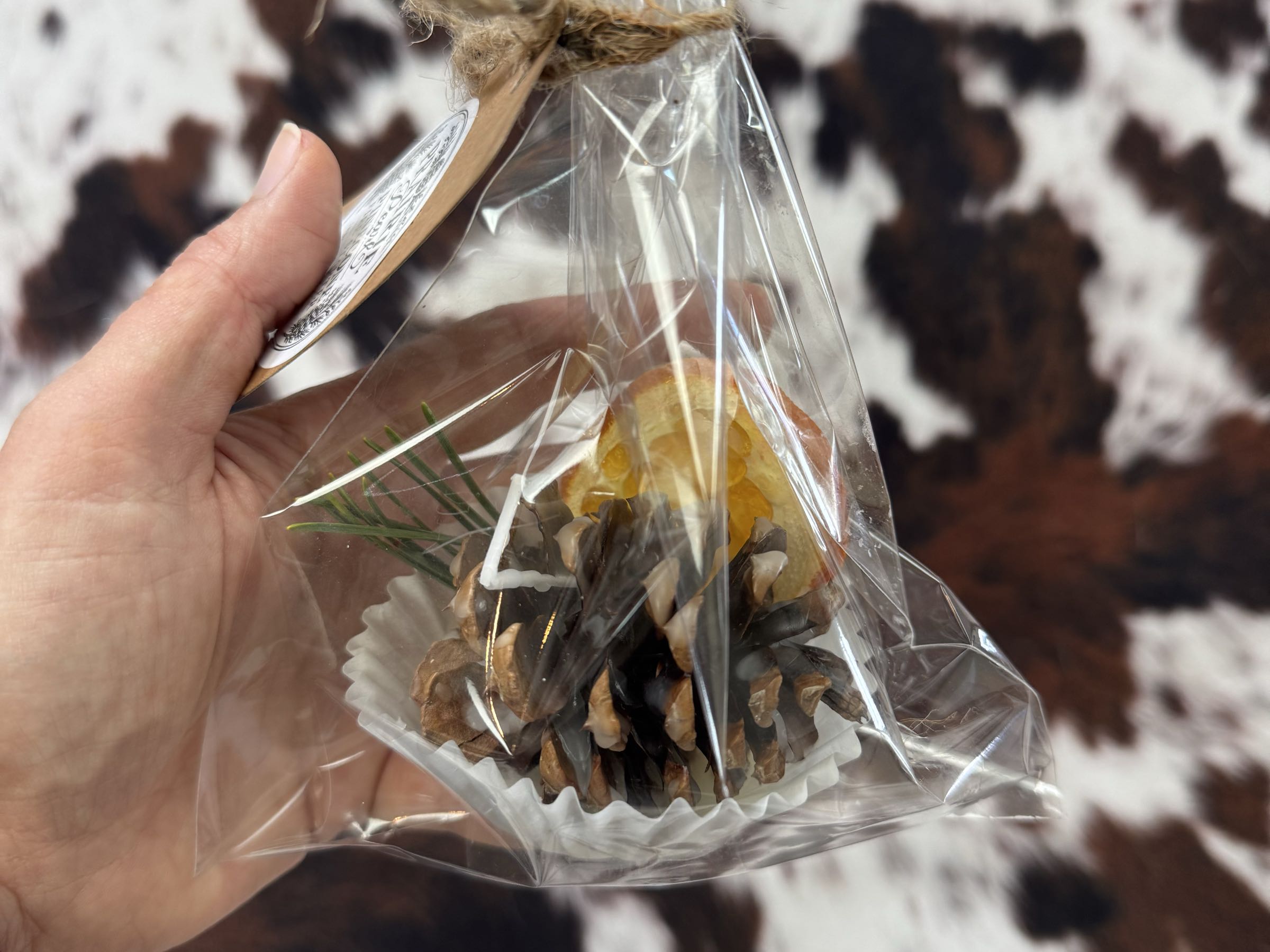 Thumbnail image 4 for Pinecone Fire Starter (1)