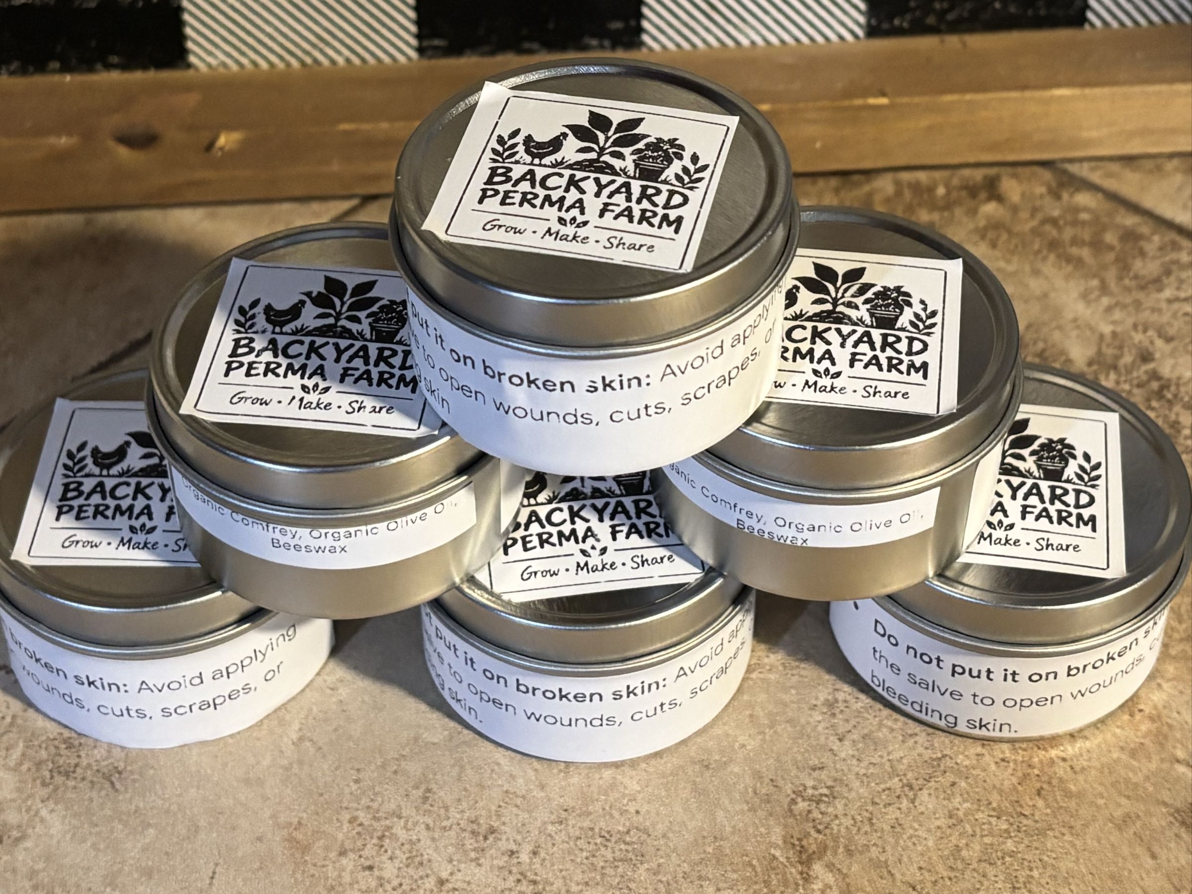 Thumbnail image 3 for 2oz Jars Of Comfrey Salve