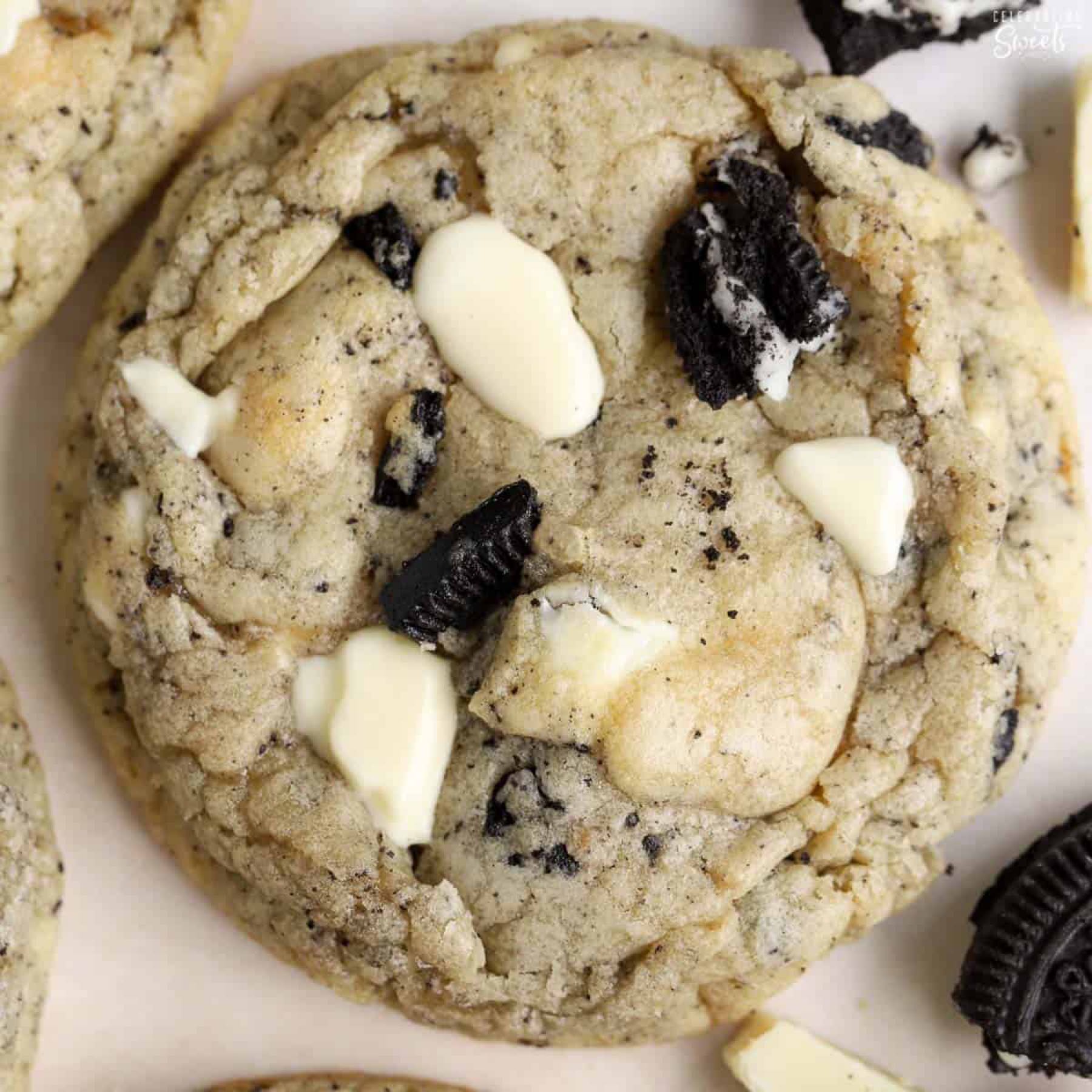 Thumbnail image 1 for Cookies and Cream Cookie
