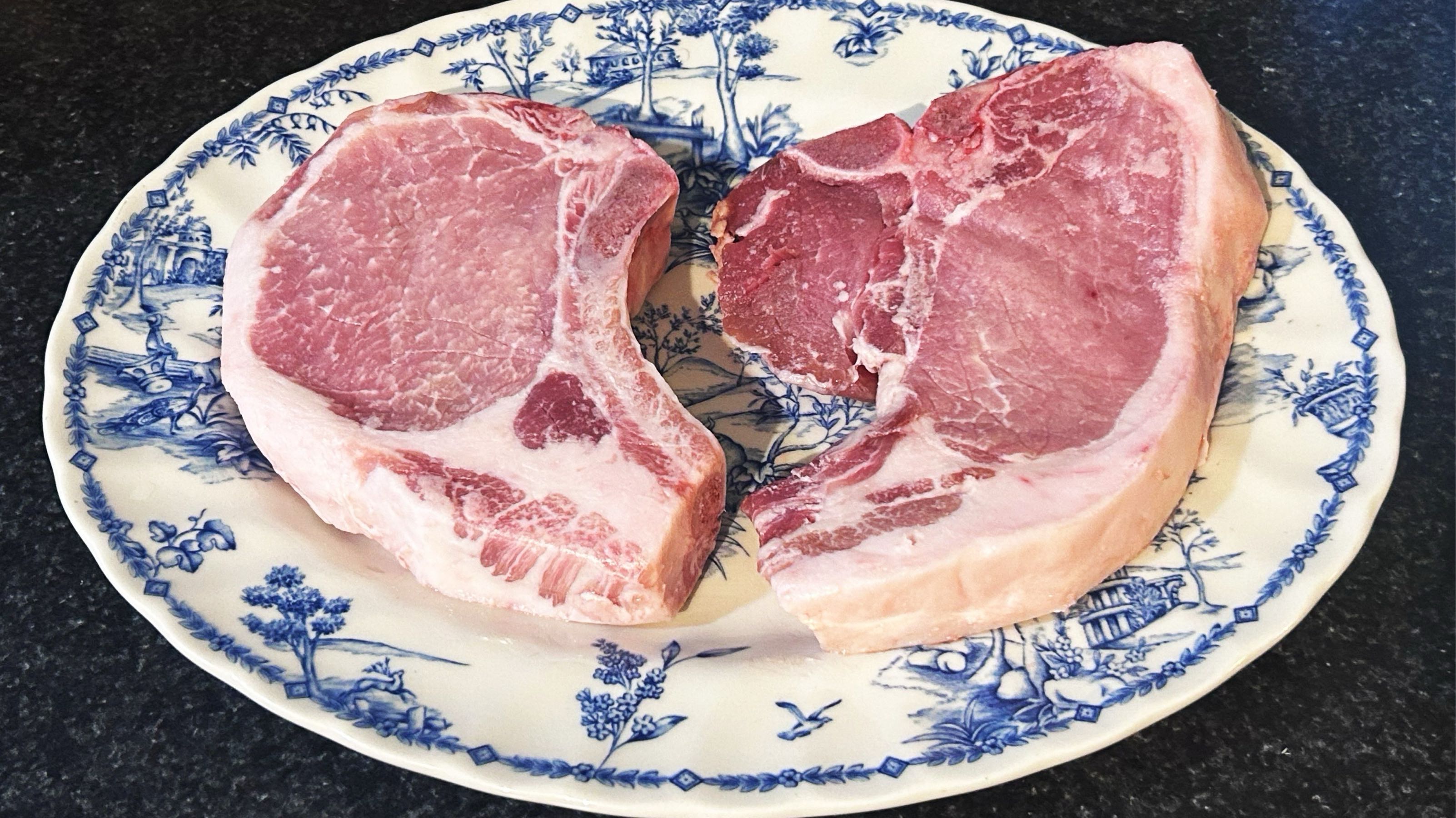 Pork Chop, Bone In 1" Thick