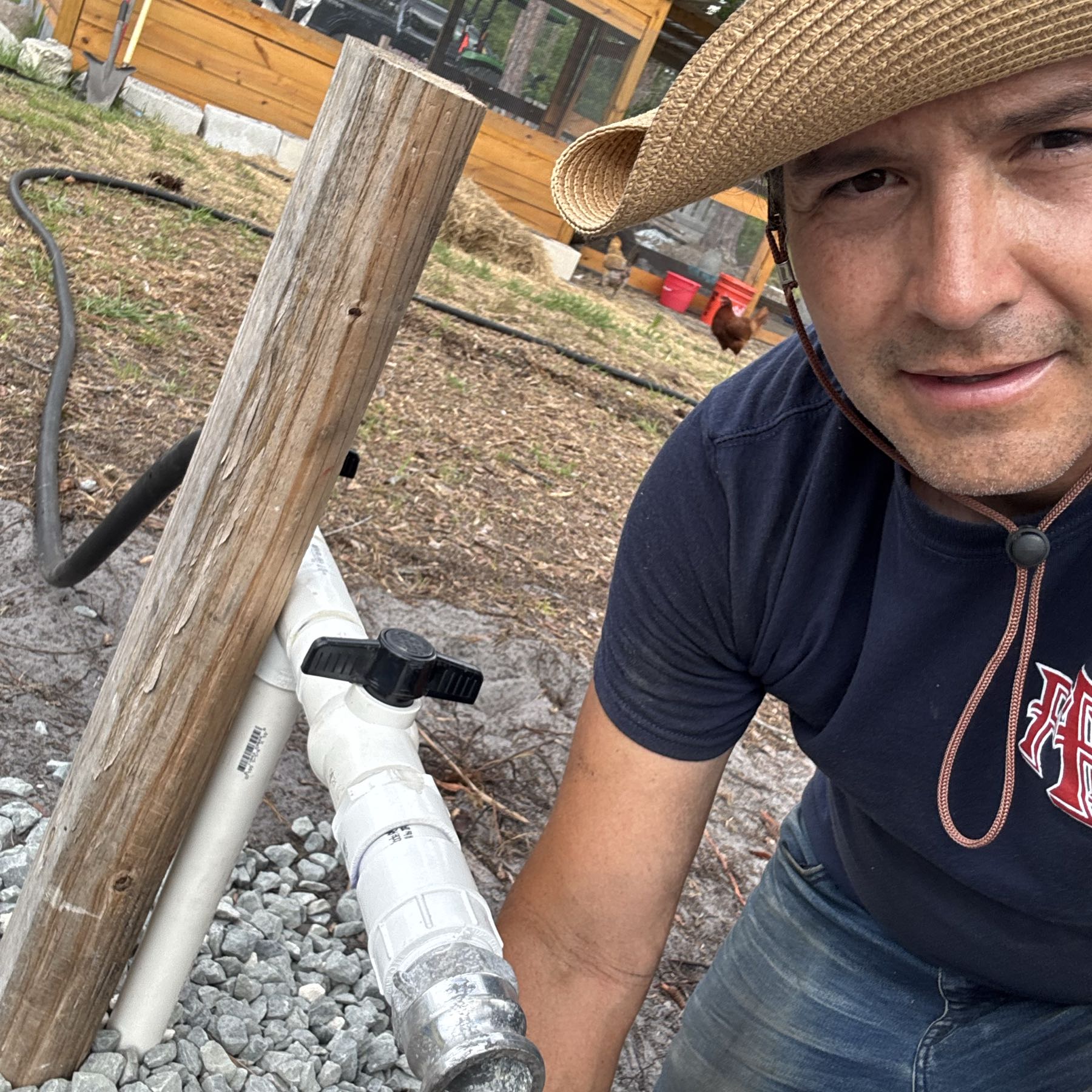Jorge, farm owner at Luna Farms