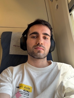 Santi's profile photo - Travel enthusiast who has visited 4 countries