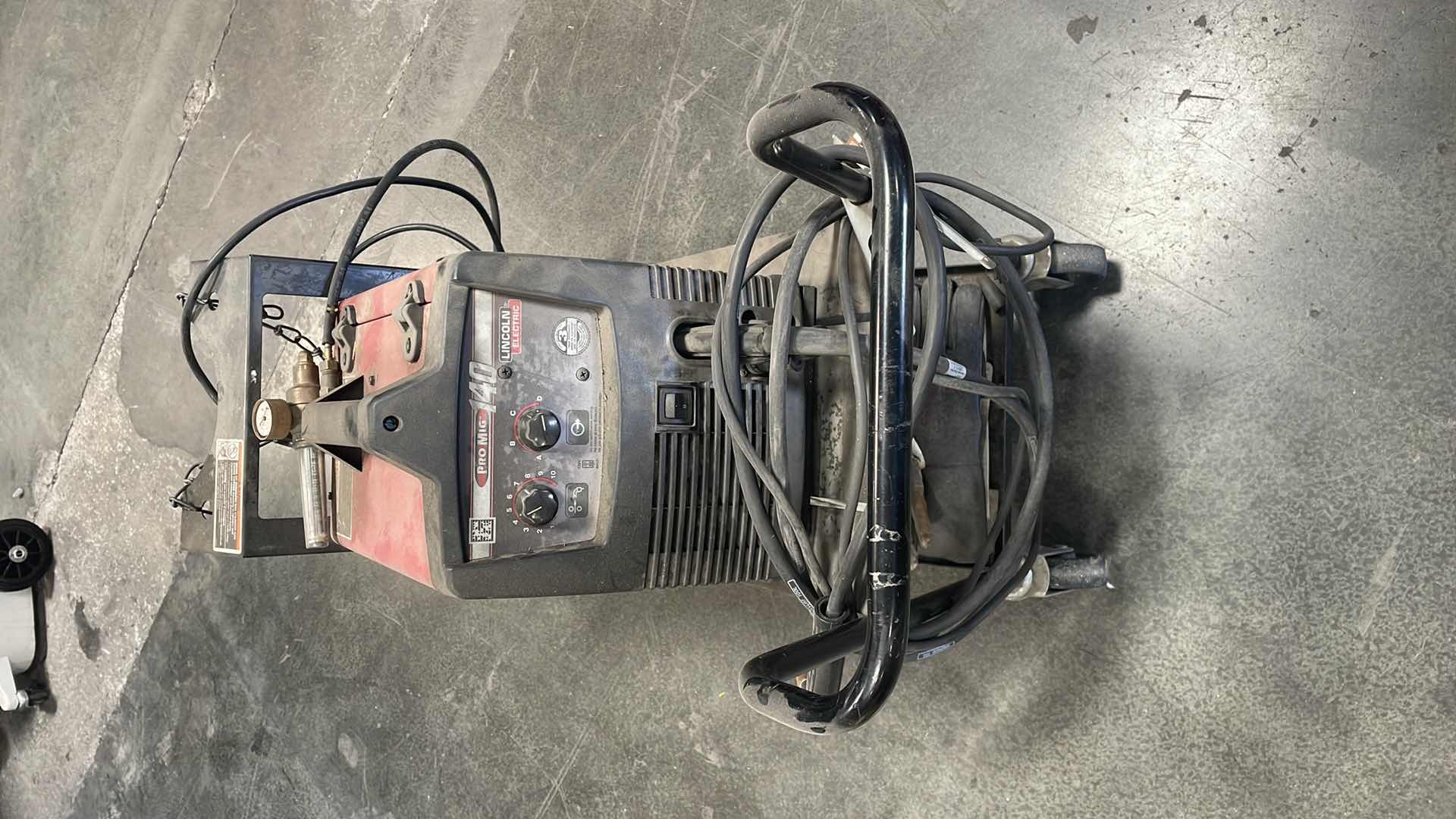 Photo 1 of LINCOLN ELECTRIC PRO MIG 140 WELDER ON CART
