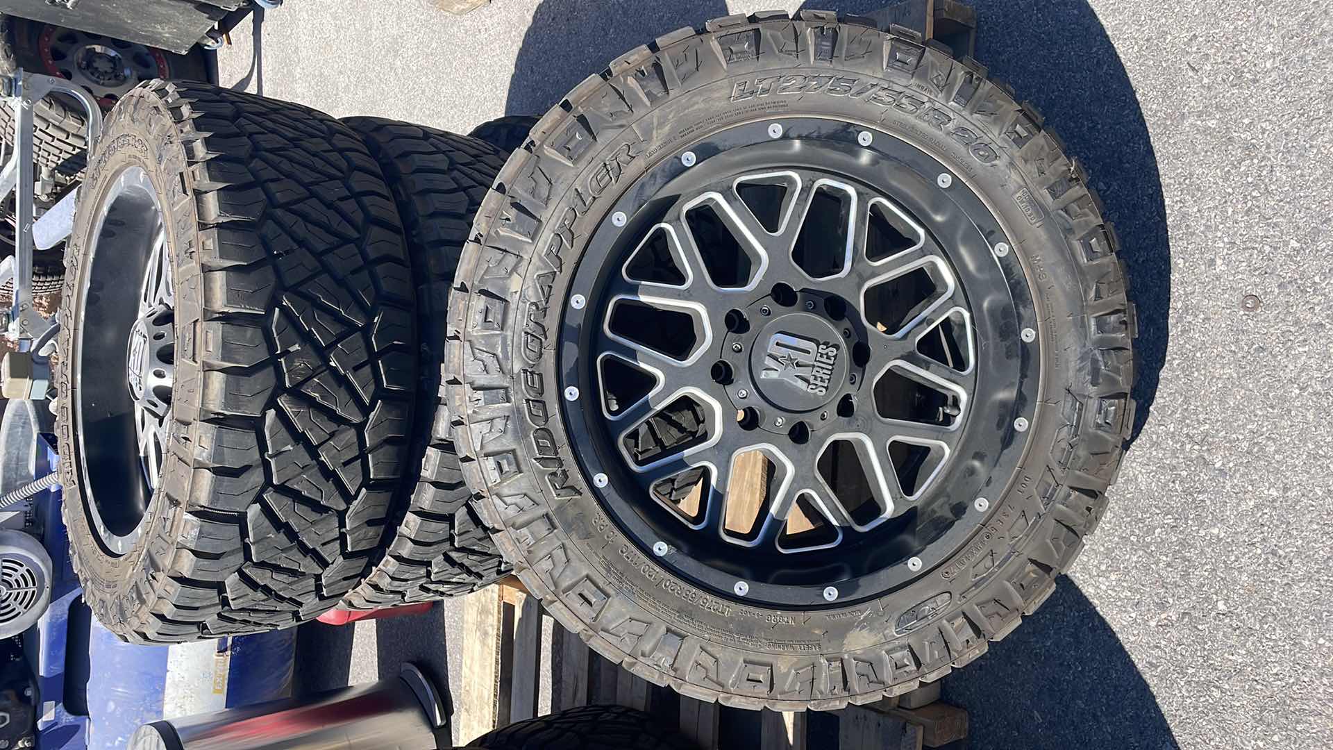 Photo 2 of NITTO RIDGE GRAPPLER LT275/55R20 MOUNTED AND BALANCED ON XD SERIES 20x9 8 LUG RIMS