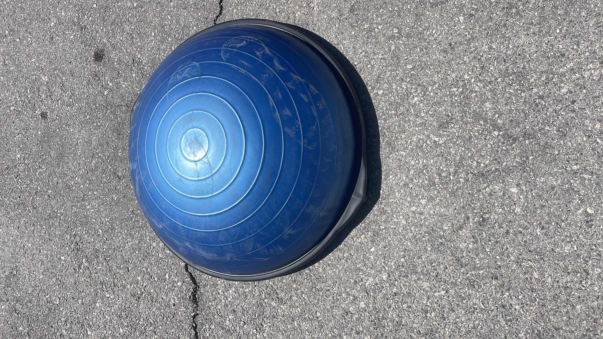 Photo 2 of MINI TRAMPOLINE AND BOSU BALL