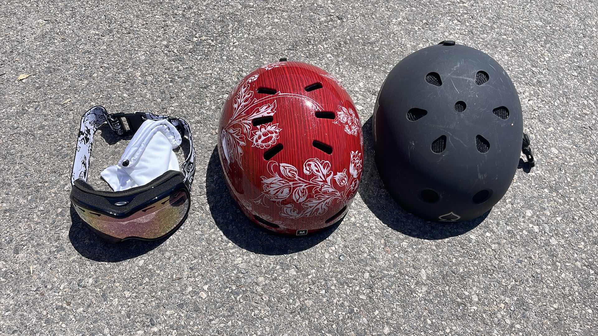 Photo 1 of SNOWBOARDING HELMETS SIZE M AND OAKLEY GOOGLES