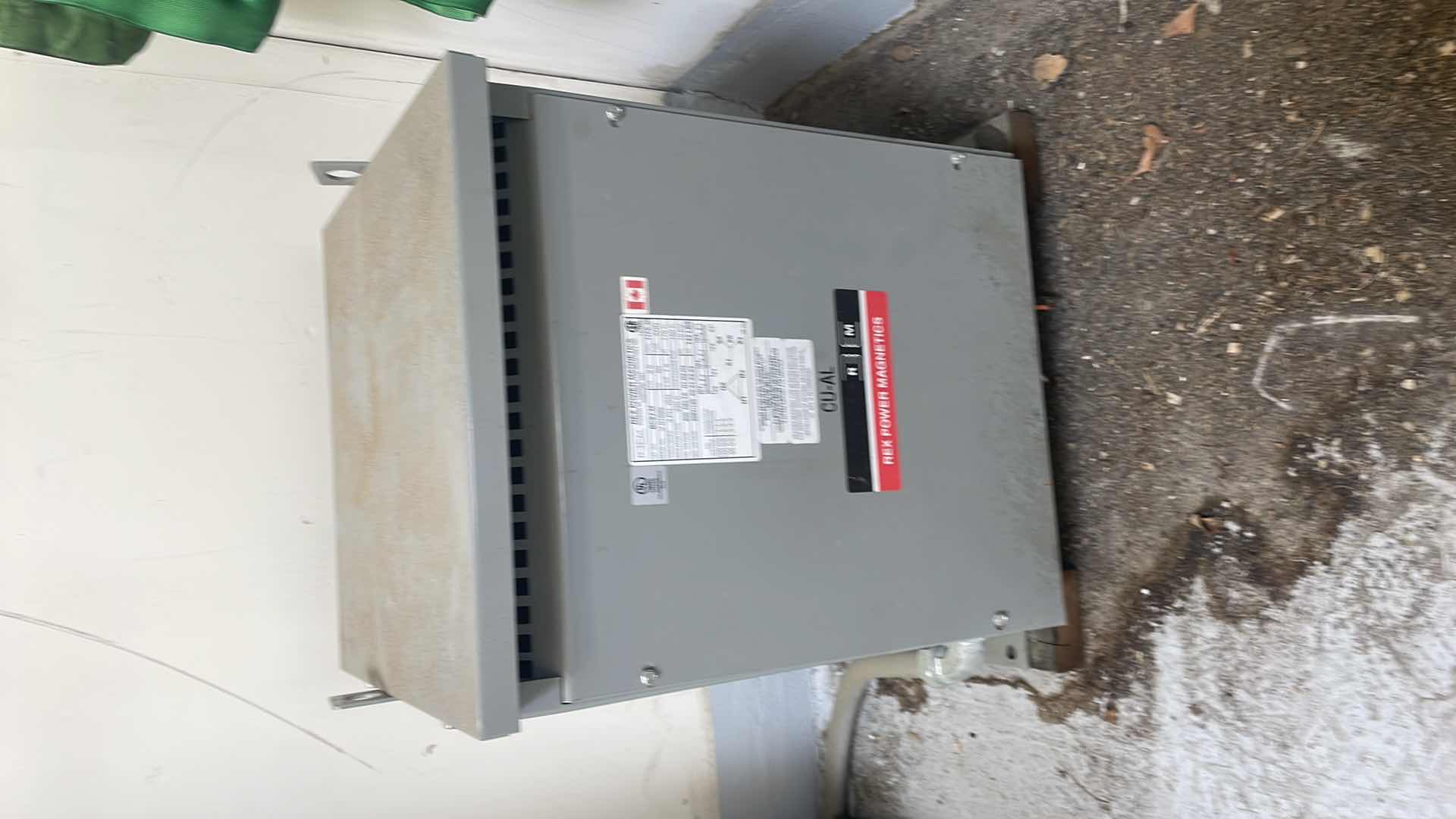 Photo 1 of REX POWER MAGNETICS BC9J-M 9KVA 3 PHASE TRANSFORMER 208Y/120