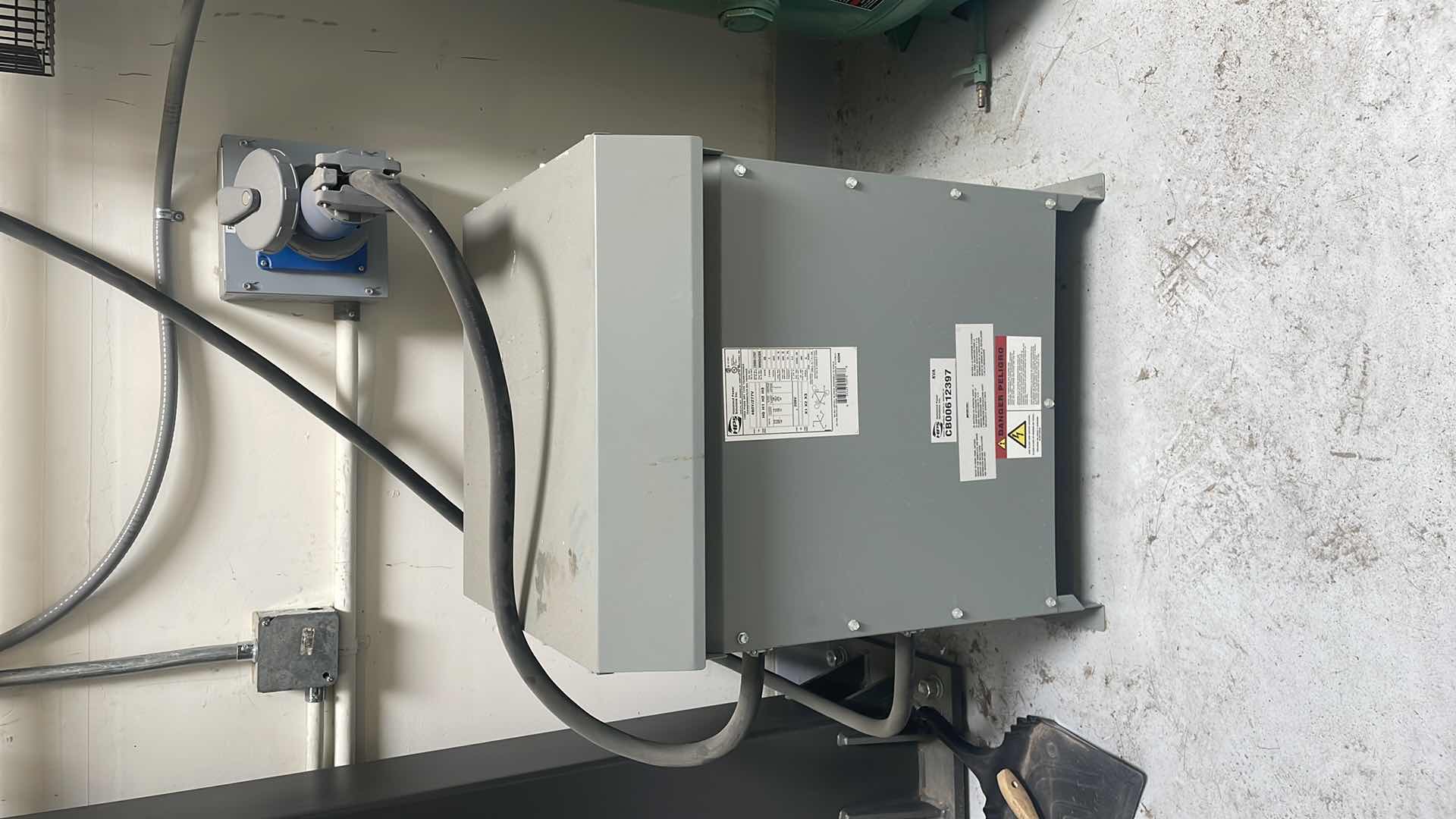 Photo 1 of HAMMOND POWER SOLUTIONS 3 PHASE DRY TYPE TRANSFORMER NMK045BK 480Y/277V 45 KVA