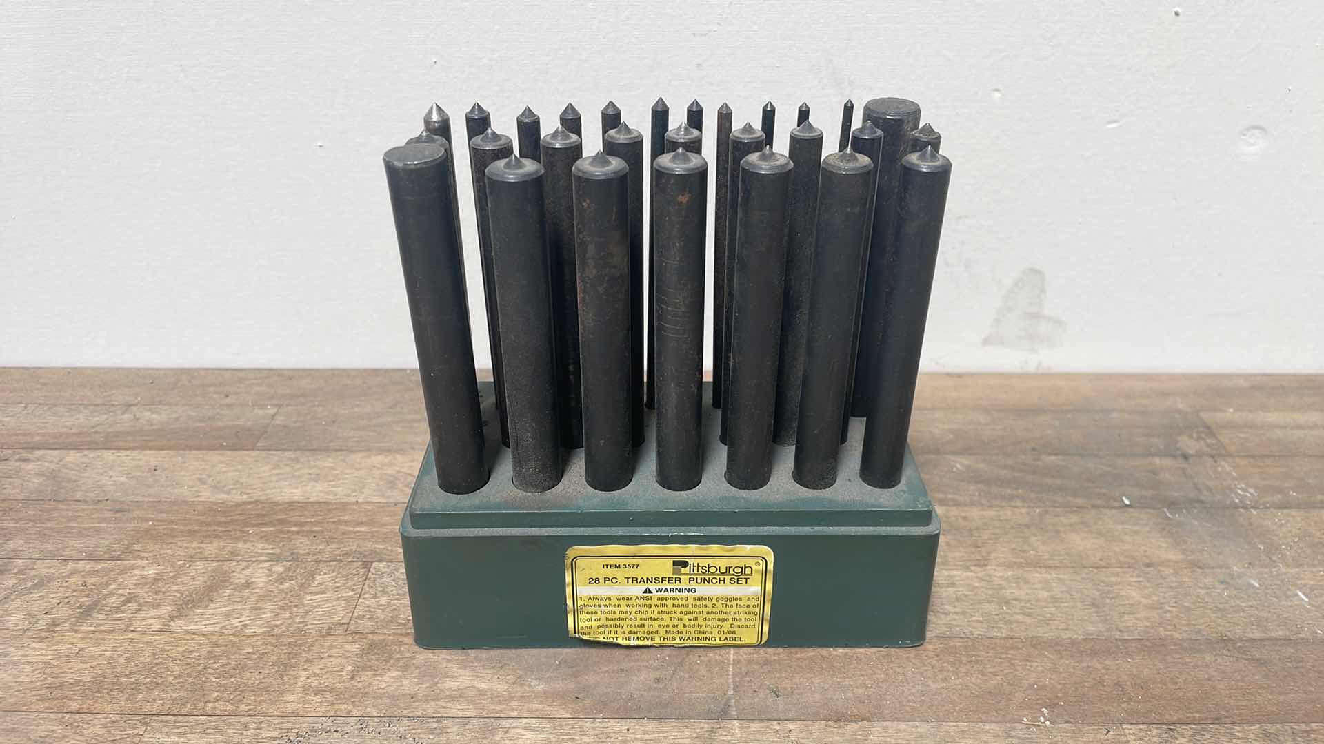 Photo 2 of PITTSBURGH 28 PC TRANSFER PUNCH SET