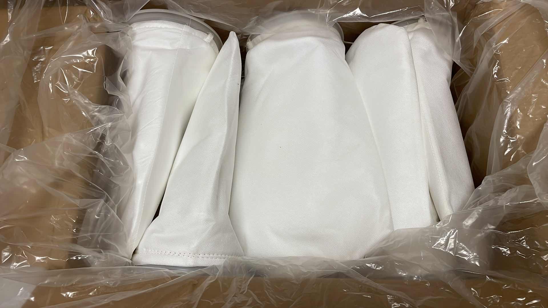 Photo 1 of THE CARY COMPANY PO 523A P1F FILTER 21W5SF LIQUID FILTER BAGS (12)