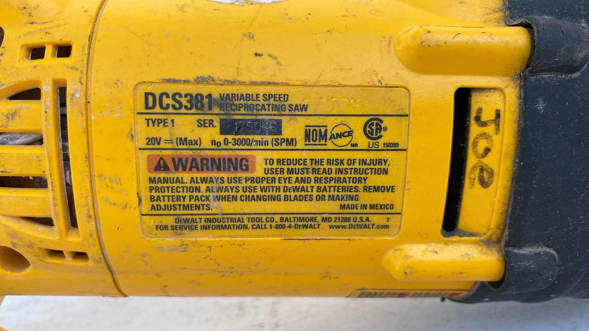 Photo 3 of DEWALT 20V MAX VARIABLE SPEED RECIPROCATING SAW DCS381