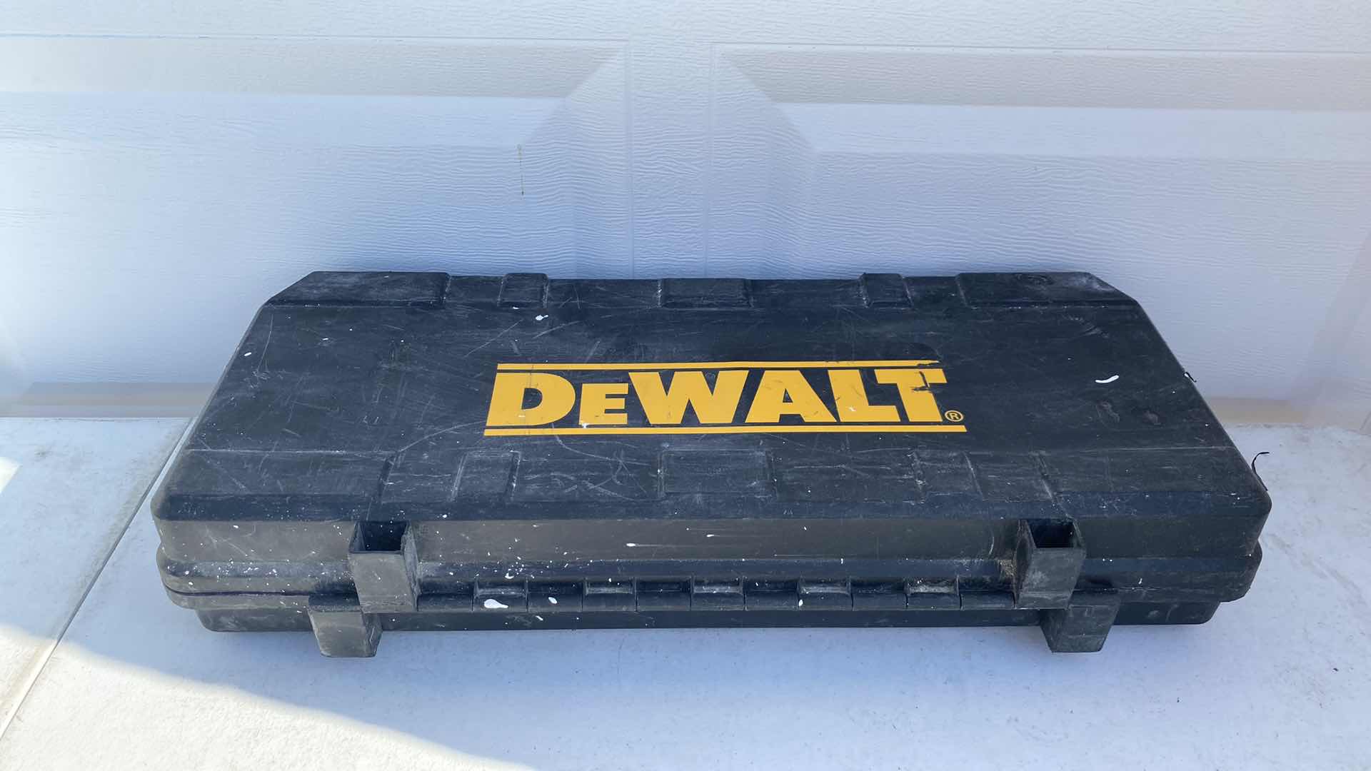 Photo 1 of DEWALT 18V VARIABLE SPEED RECIPROCATING SAW DC385 IN HARD CASE