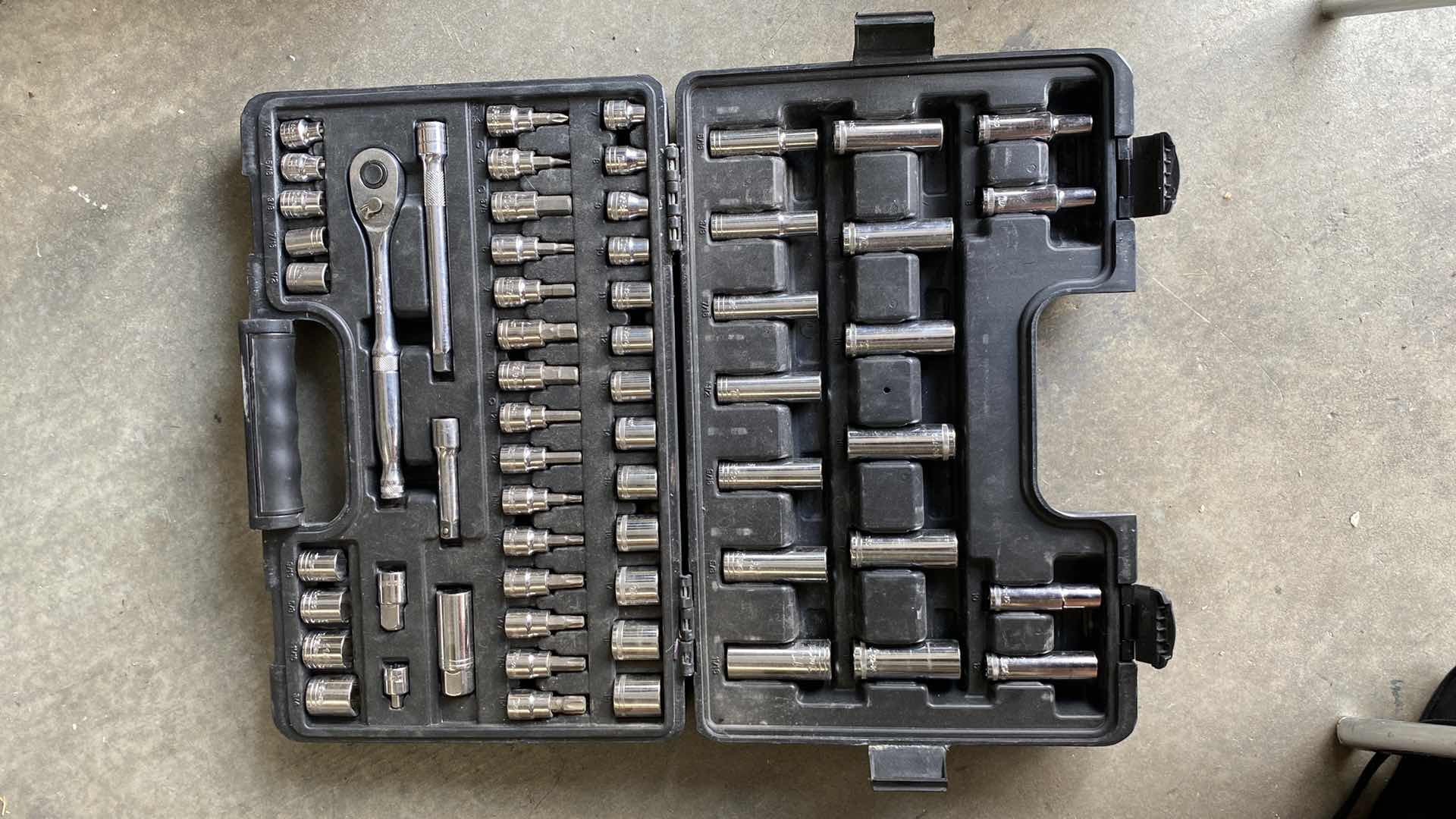 Photo 2 of DURALAST SOCKET AND RATCHET SET 60 PC.