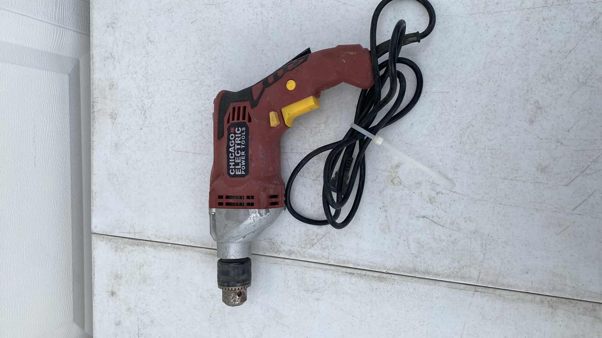 Photo 1 of CHICAGO ELECTRIC POWER TOOLS 1/2” VSR HAMMAR DRILL 0-2, 800 RPM