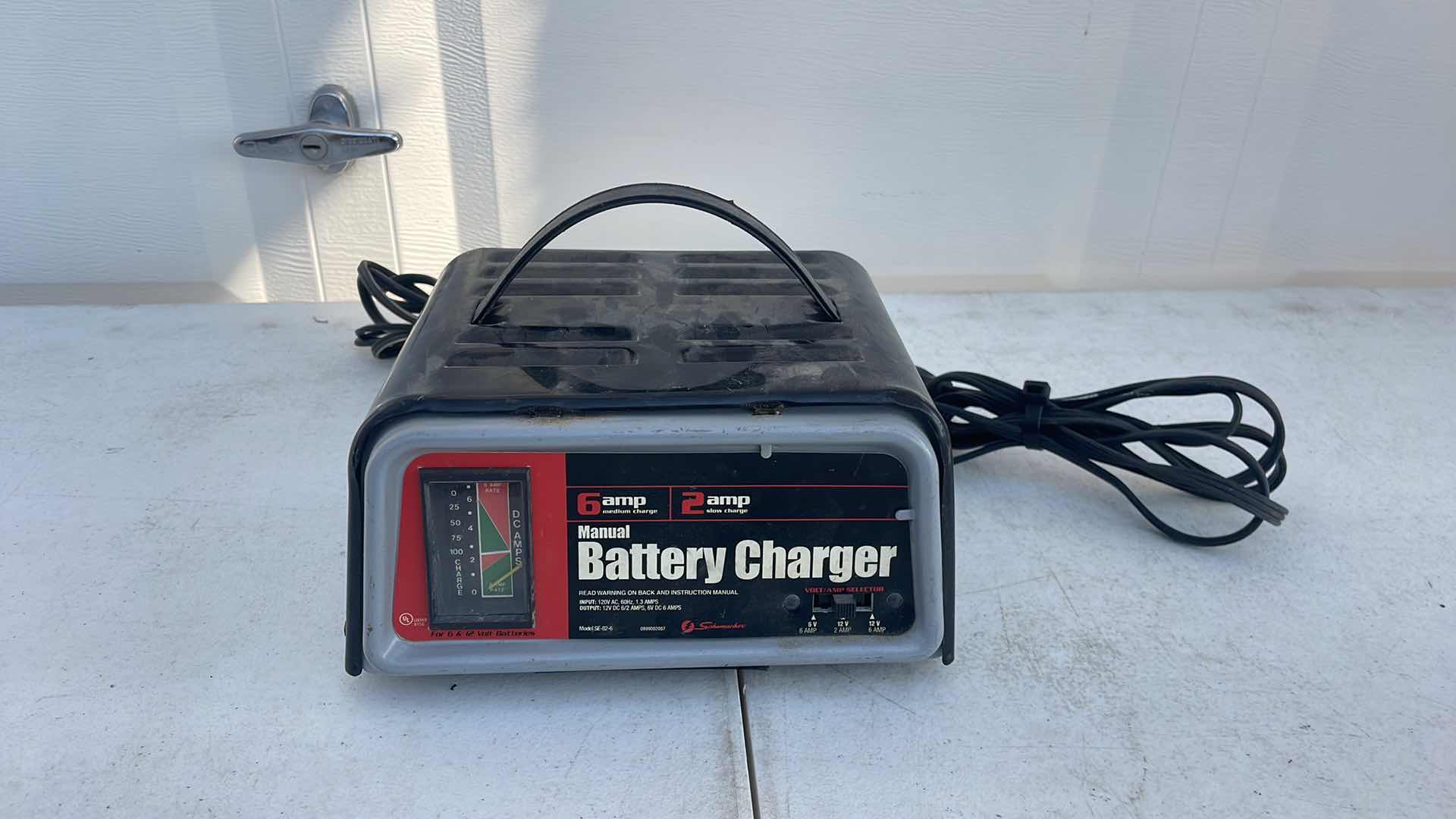 Photo 1 of MANUAL BATTERY CHARGER MODEL SE-82-6