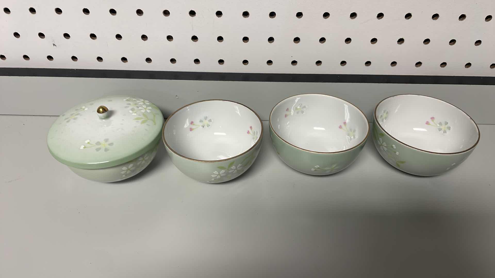 Photo 2 of ARITA CHICHA ARITA WARE FLOWER AKARI KYOSEN TEA CUPS (4) 1 LID