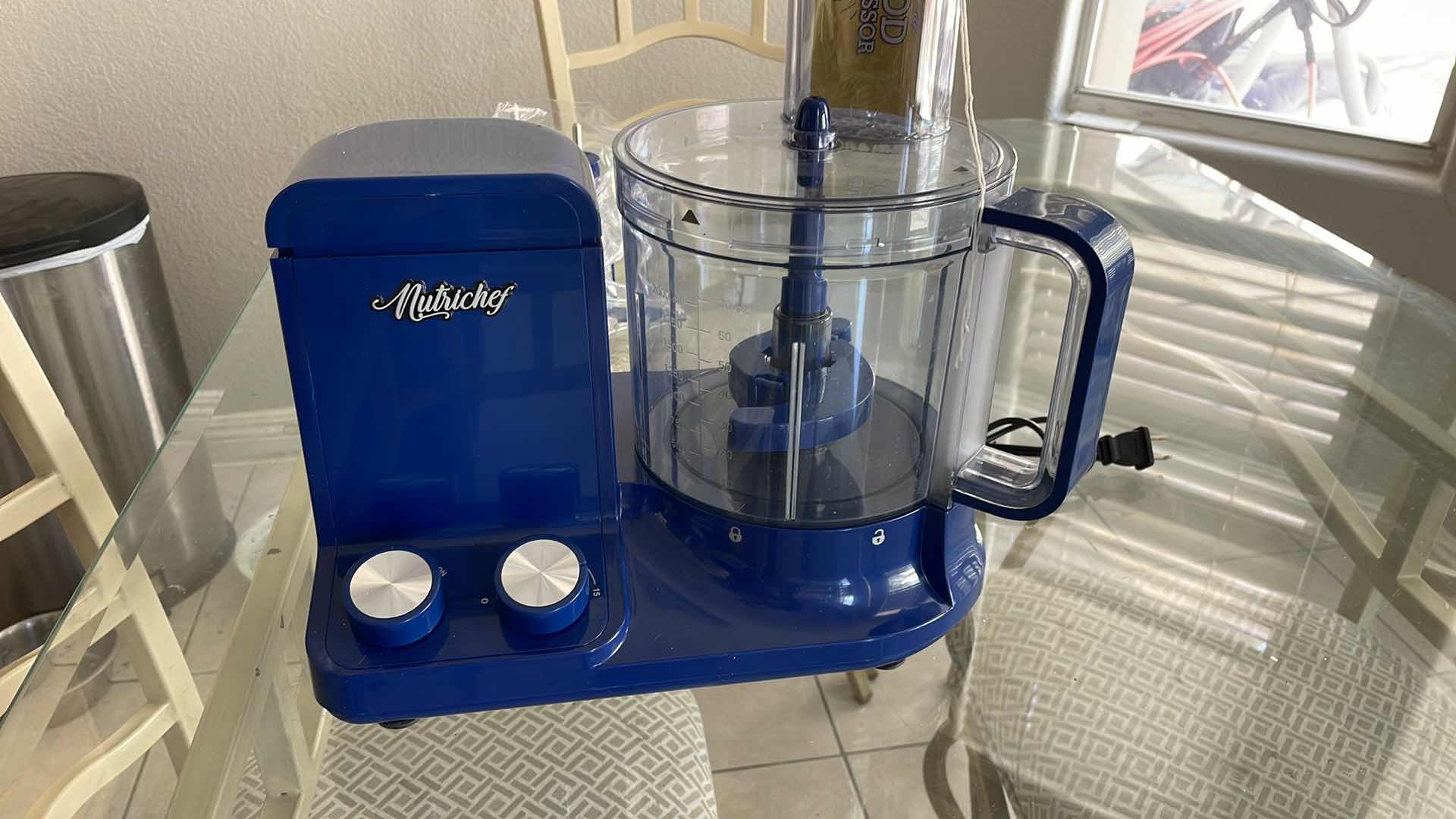 Photo 5 of NUTRICHEF MULTIFUNCTION FOOD PROCESSOR - ULTRA QUIET POWERFUL MOTOR, INCLUDES 6 ATTACHMENT BLADES, UP TO 2L CAPACITY (BLUE)