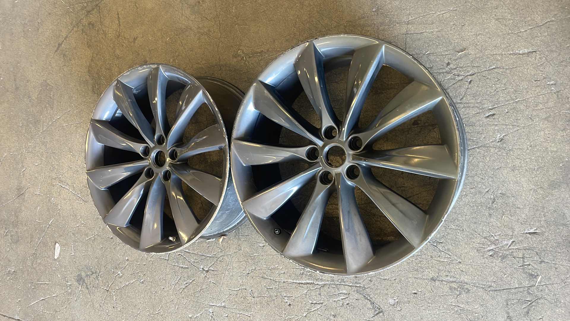 Photo 1 of TESLA MODEL S 21 X 8.5”” TURBINE WHEELS W/SENSORS (2)