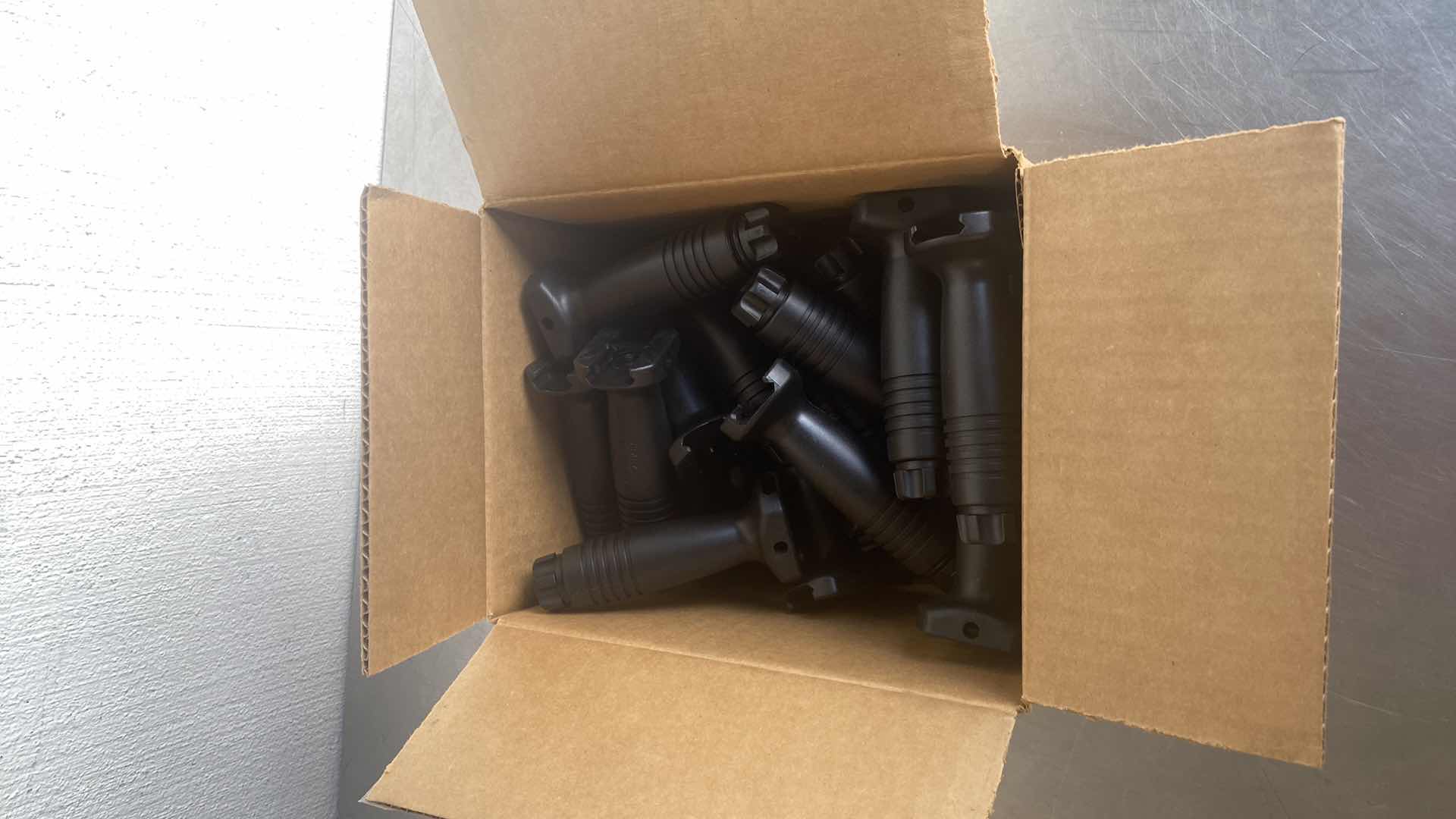 Photo 1 of P&S BROOMSTICK VERTICAL FOREGRIP (RIS)