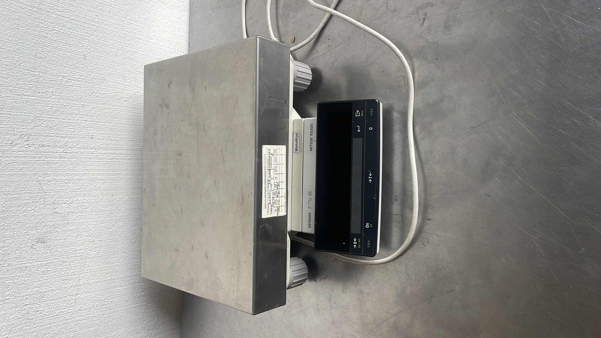 Photo 1 of Mettler Toledo Precision Balance SG16000