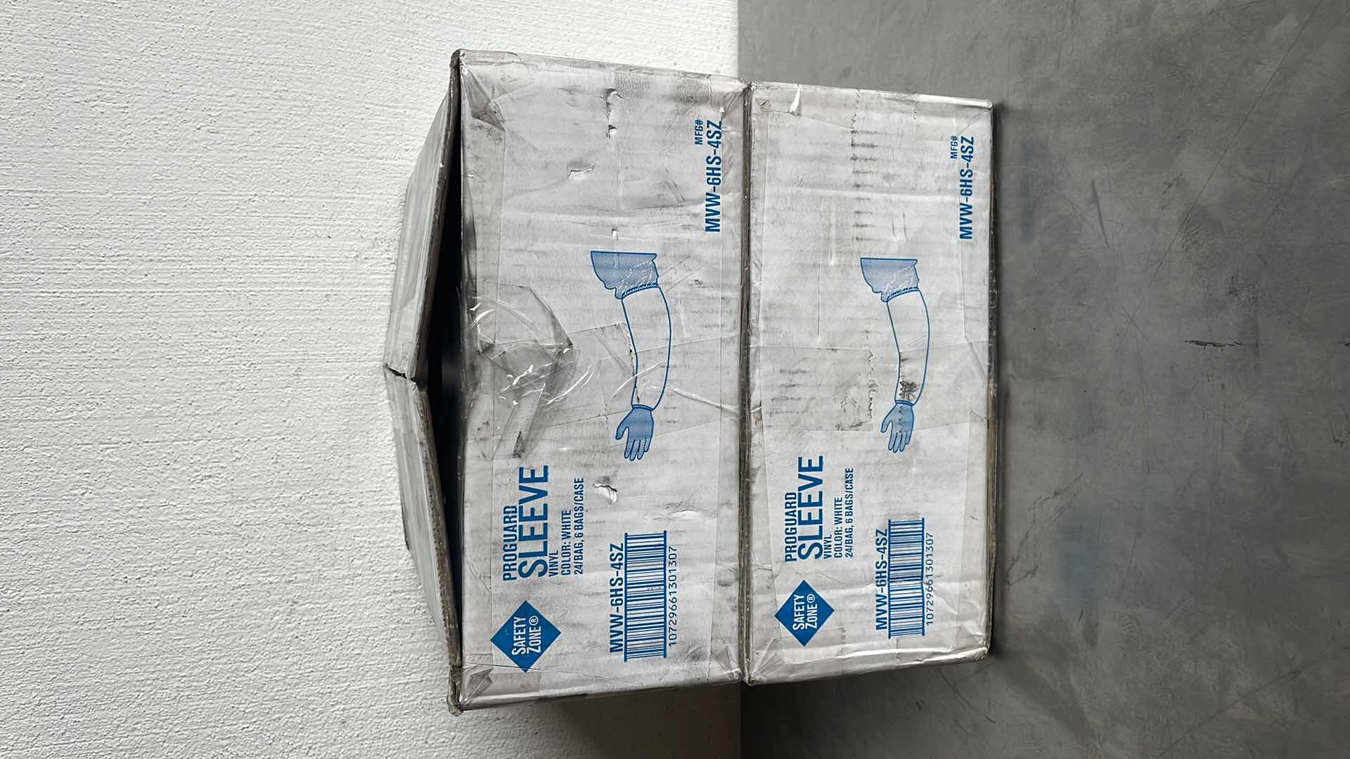 Photo 1 of PROGUARD SLEEVES VINYL WHITE