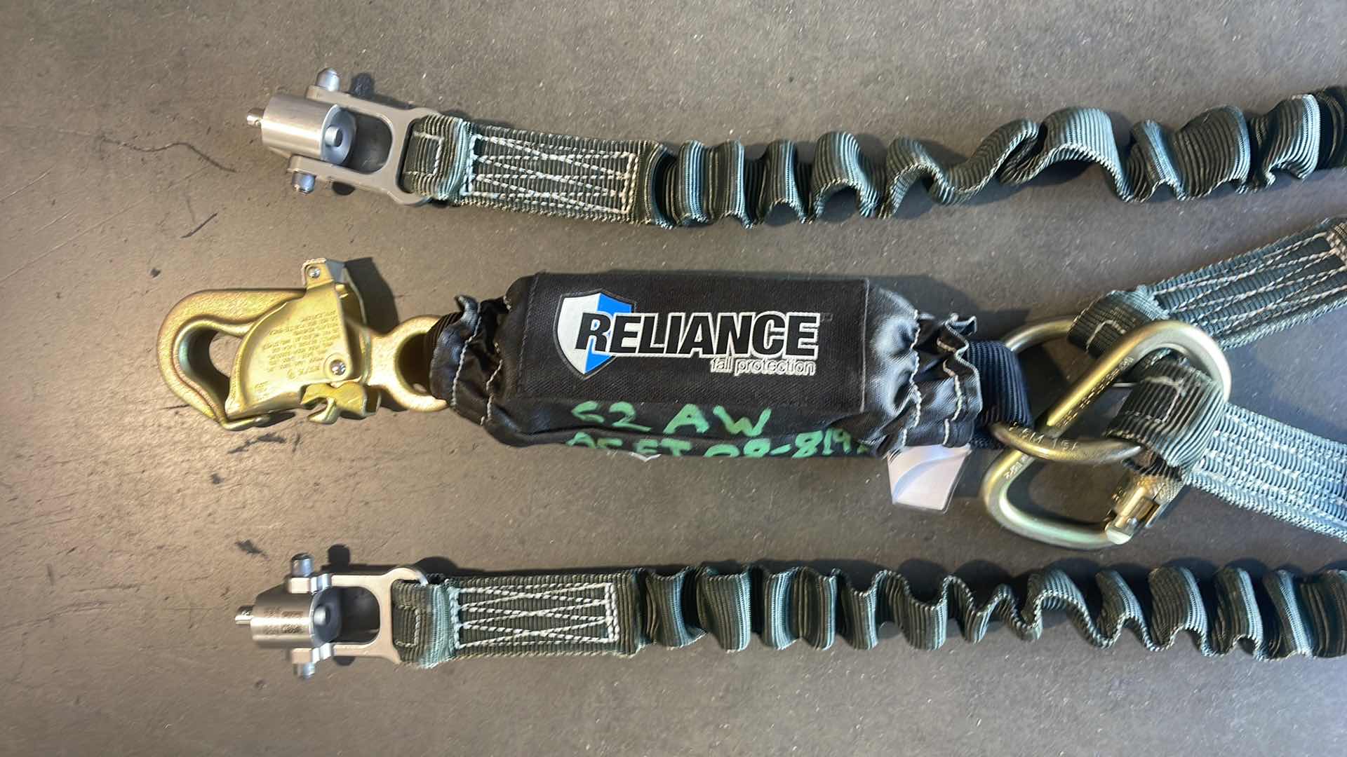 Photo 1 of RELIANCE FALL PROTECTION #741900
SHOCK ABSORBING LANYARD