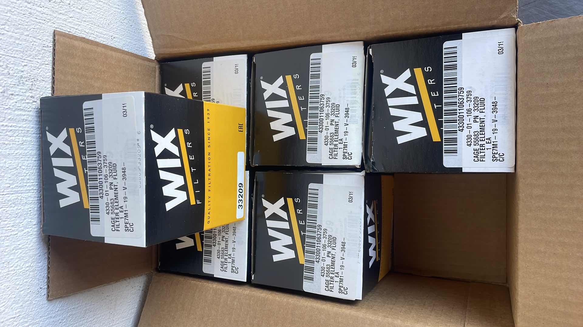 Photo 1 of WIX FUEL FILTER 33209 (6)