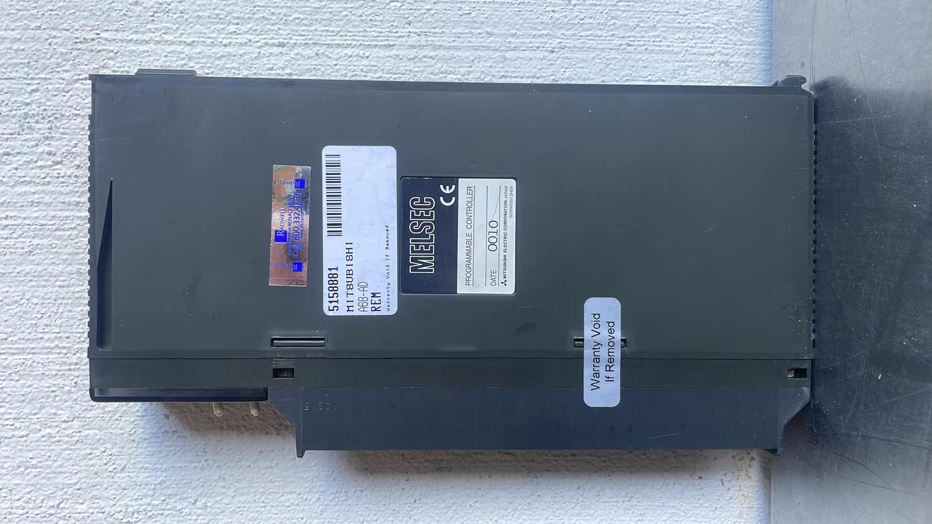 Photo 1 of MITSUBISHI A68AD ANALOG-TO-DIGITAL (A/D) CONVERTER MODULE