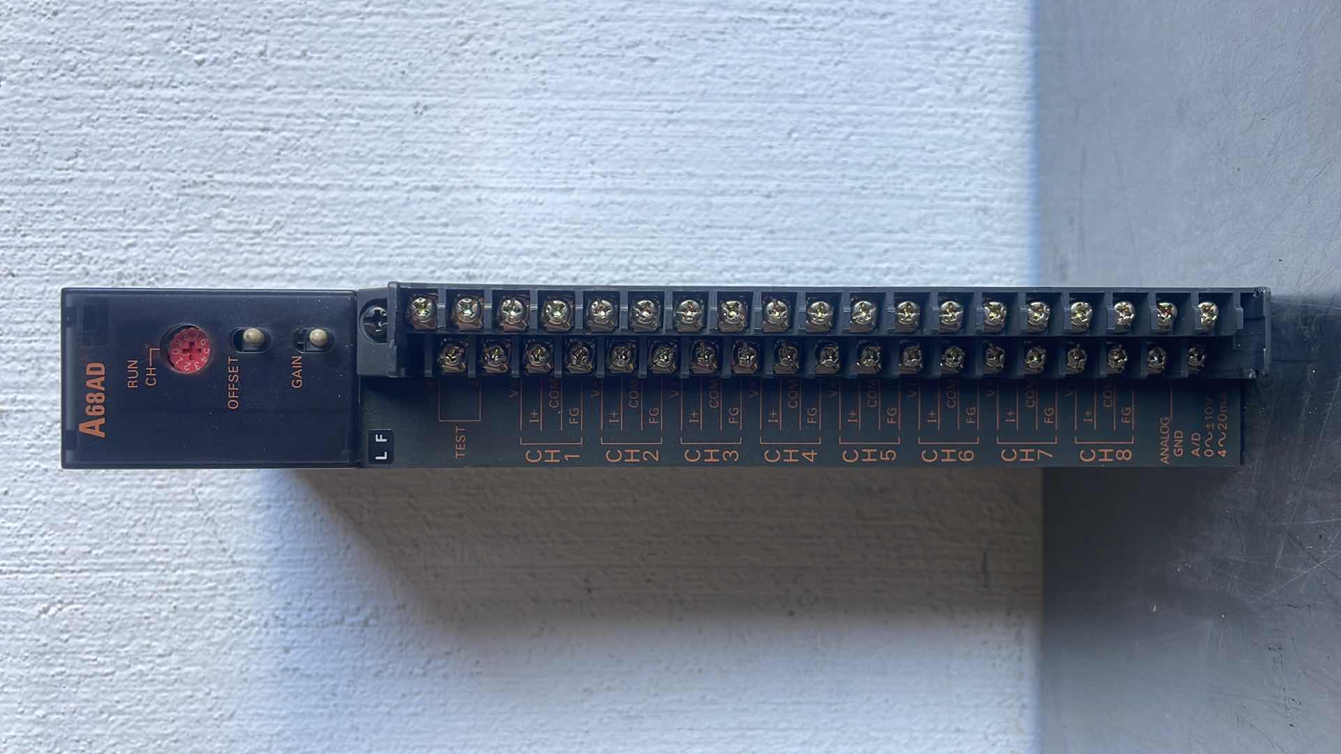 Photo 1 of MITSUBISHI A68AD ANALOG-TO-DIGITAL (A/D) CONVERTER MODULE