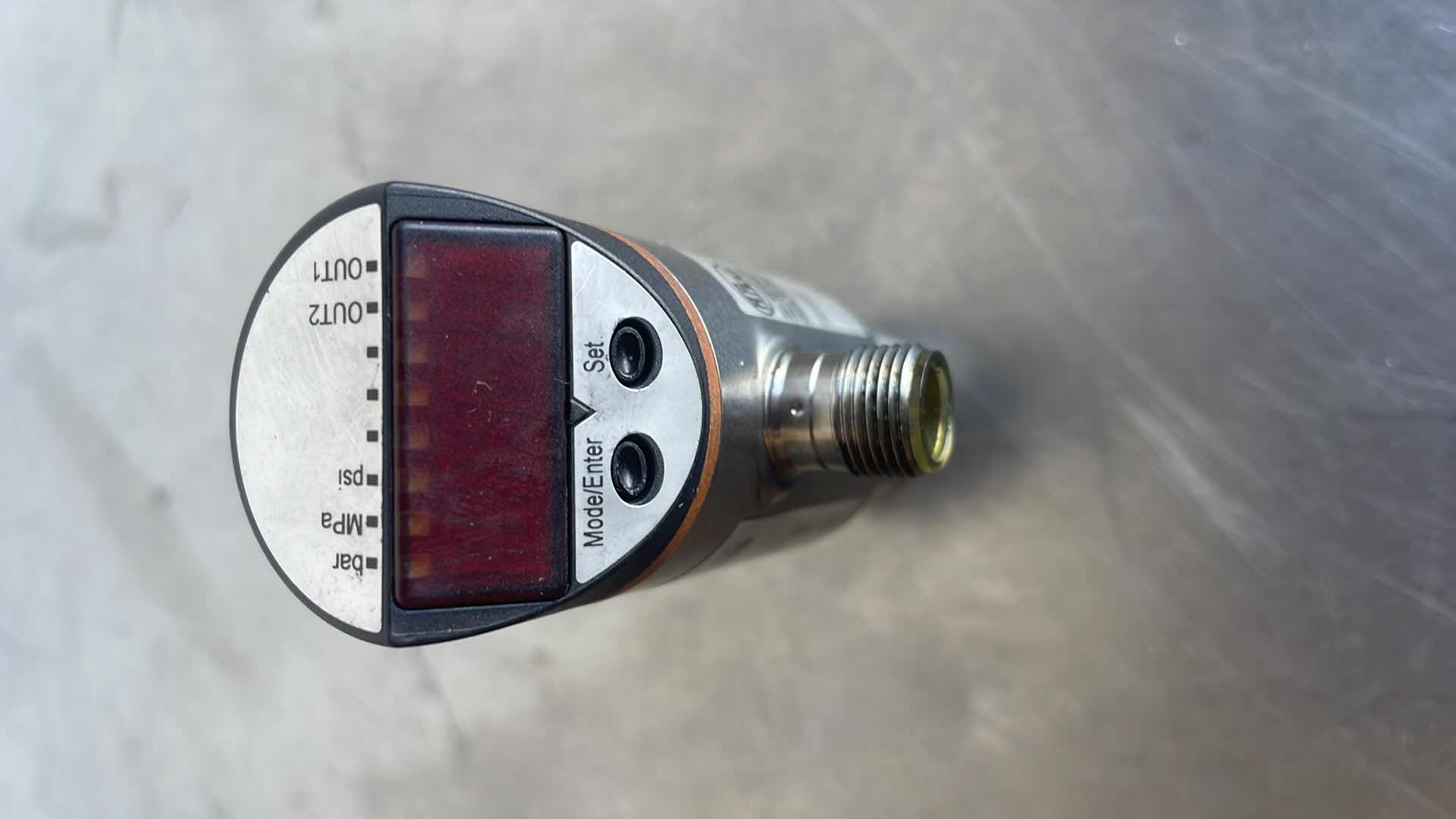 Photo 1 of IFM PN7200 PRESSURE SENSOR W/ DIGITAL DISPLAY