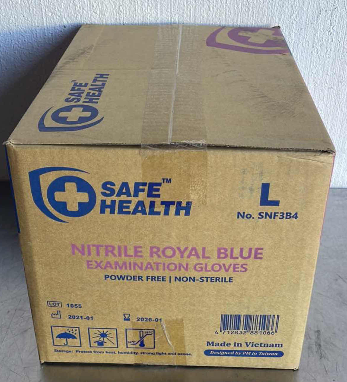 Photo 1 of SAFE HEALTH NITRILE EXAM DISPOSABLE GLOVES, LARGE, LATEX FREE, POWDER FREE, BLUE, TEXTURED, 3.5 MIL 1000 GLOVES TOTAL