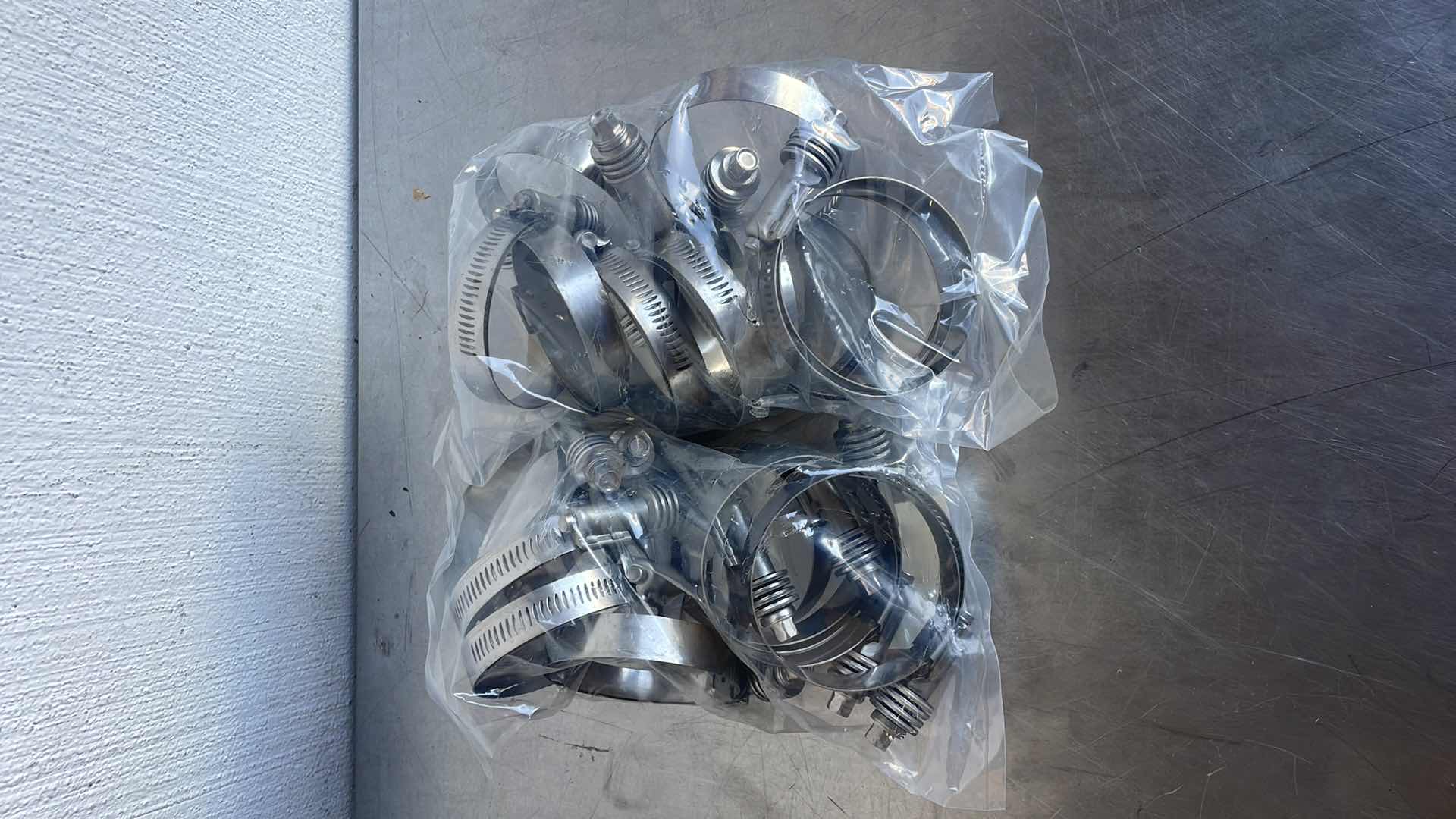 Photo 1 of BREEZE 64036 STAINLESS 1-13/16”- 2-3/4" 46-70MM HOSE CLAMPS USA 2-10 PACKS
