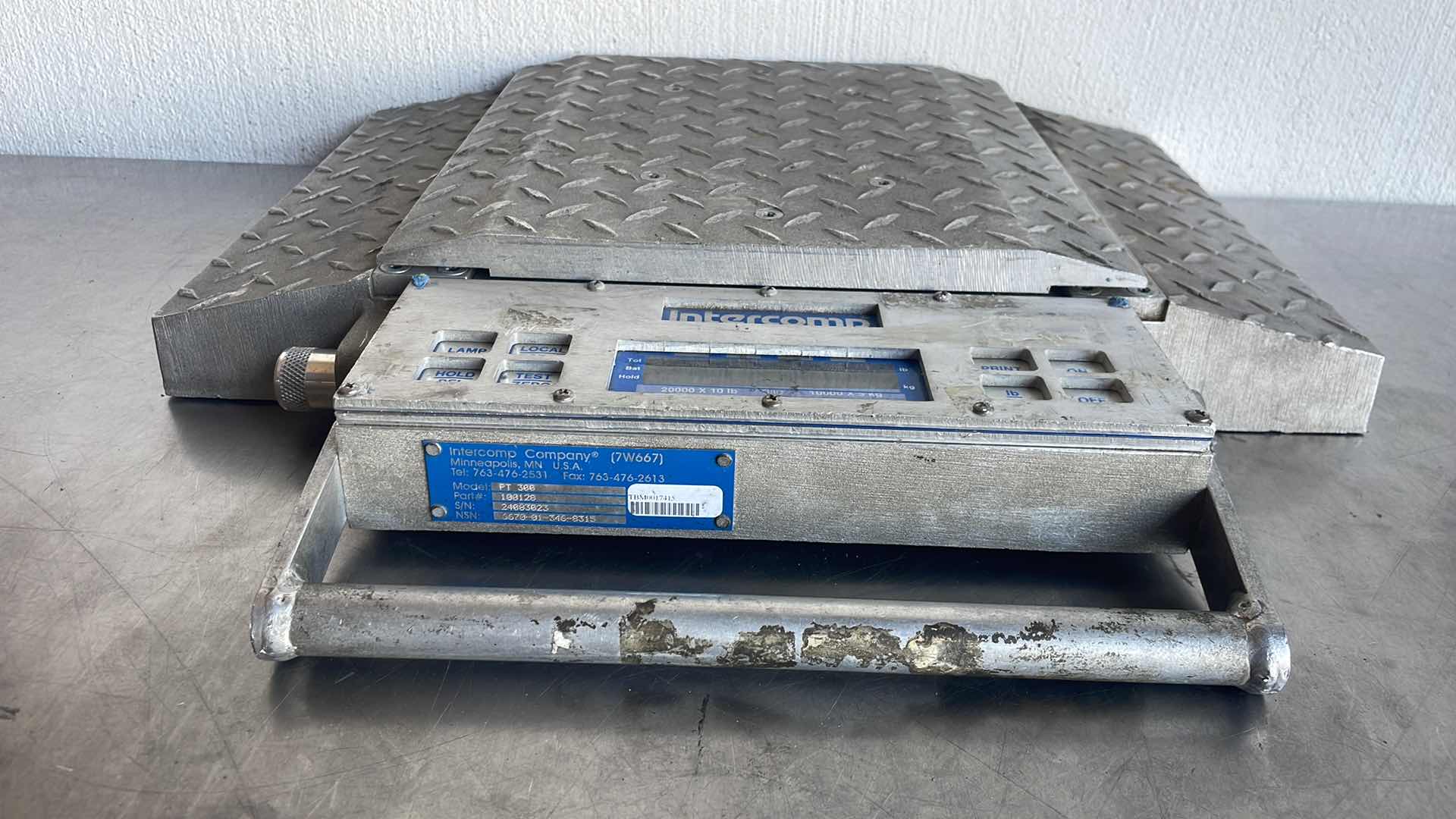 Photo 1 of INTERCOMP PT300 WHEEL LOAD SCALE 20,000 LB. PORTABLE COMPLETE TRUCK