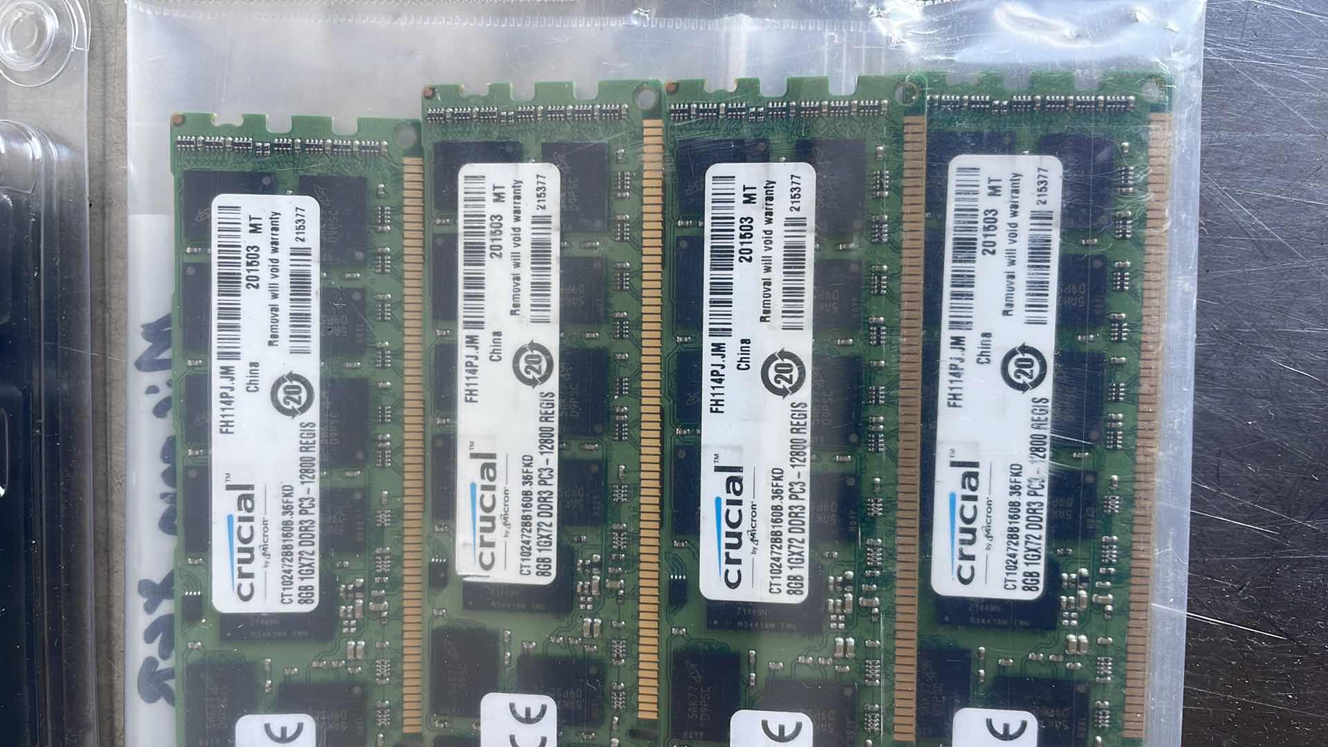 Photo 1 of CRUCIAL 8GB DDR3 1600MHZ PC3-12800 REGISTERED DIMM SERVER MEMORY CT102472BB160B 8 PCS