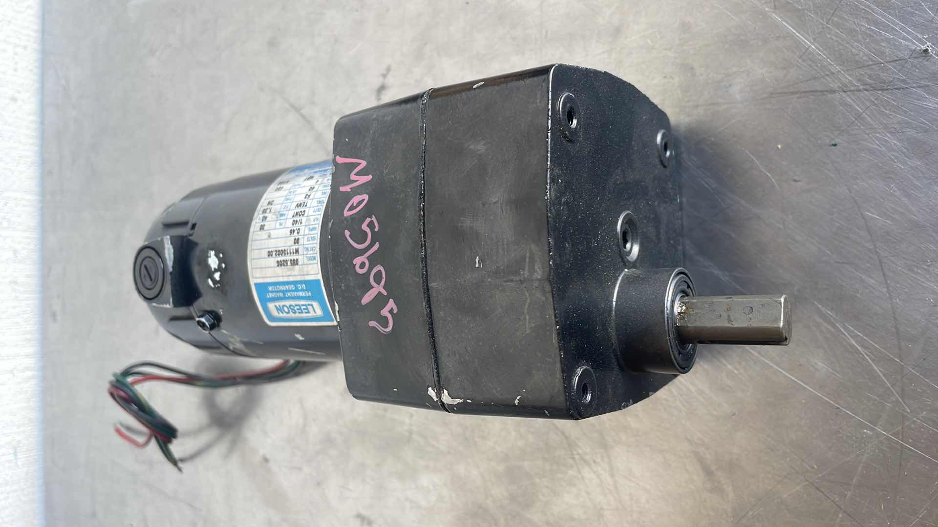 Photo 1 of 1/40HP LEESON 4RPM 90VDC PZ SERIES PARALLEL GEARMOTOR M1115002.00