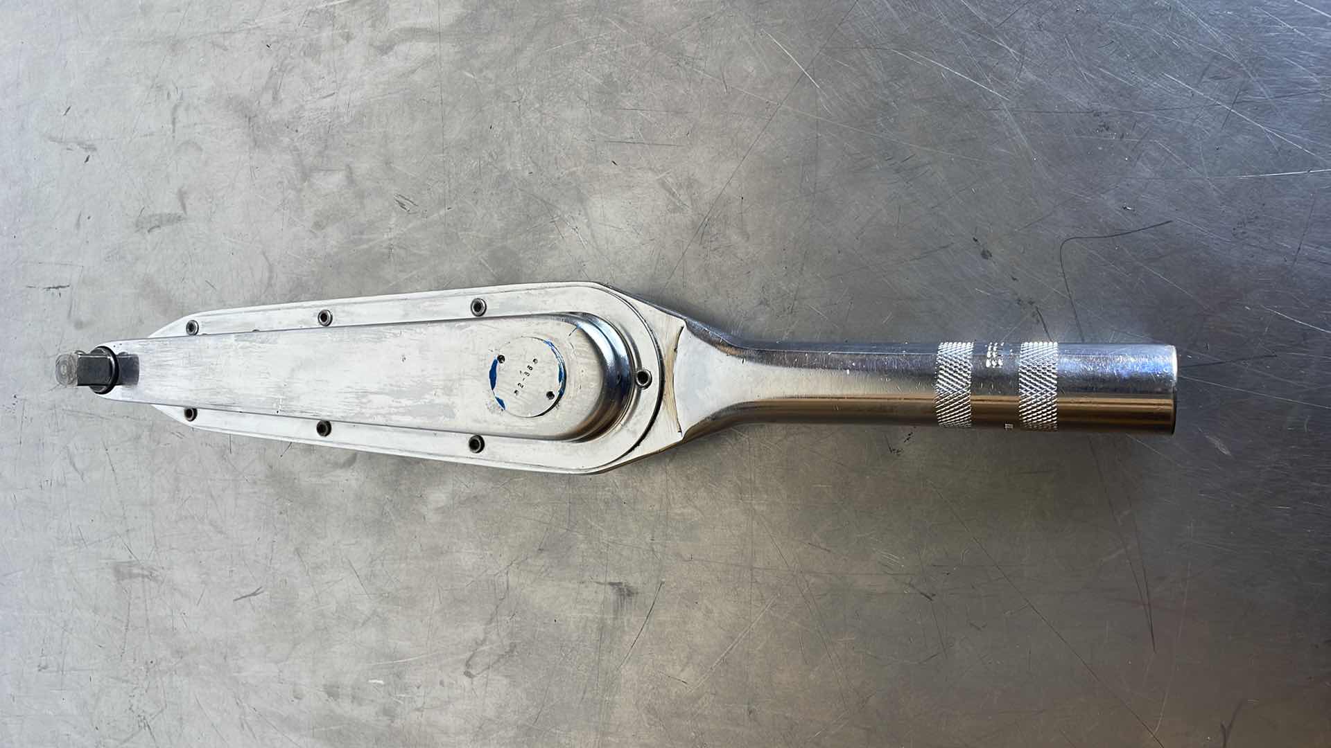 Photo 1 of SNAP ON TE100L TORQOMETER
TORQUE WRENCH, 1/2" DRIVE, 100
FT LB
