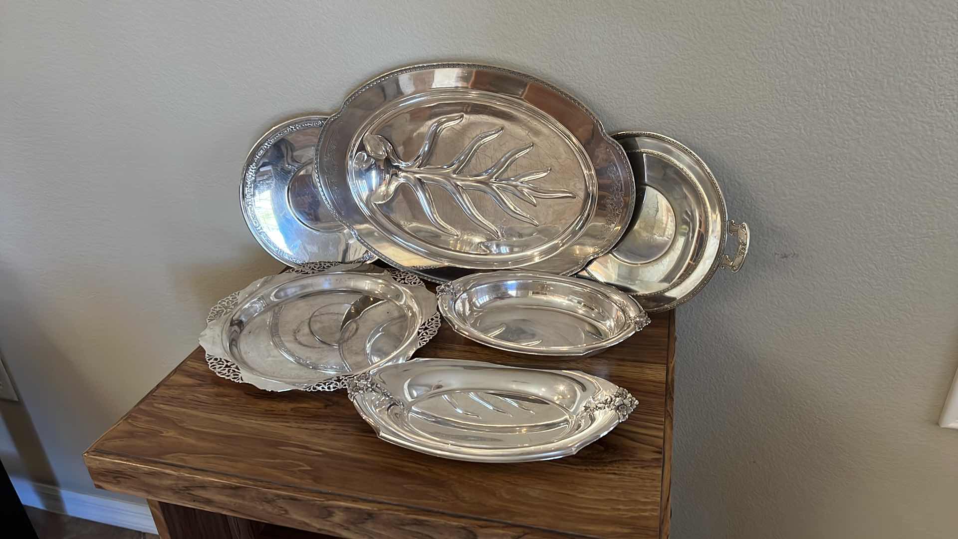 Photo 2 of 6 VINTAGE SILVER-PLATED SERVING TRAYS