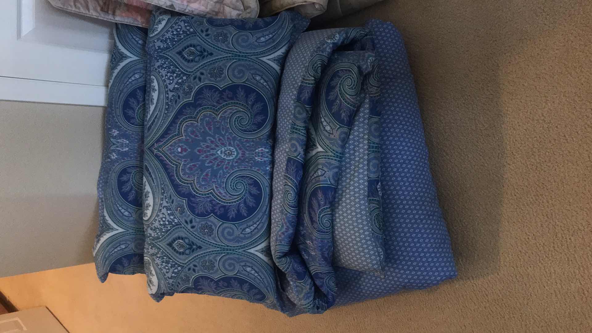 Photo 3 of BLUE KING COMFORTER W PILLOWS AND QUEEN SOUTHWEST COMFORTER W PILLOWS
