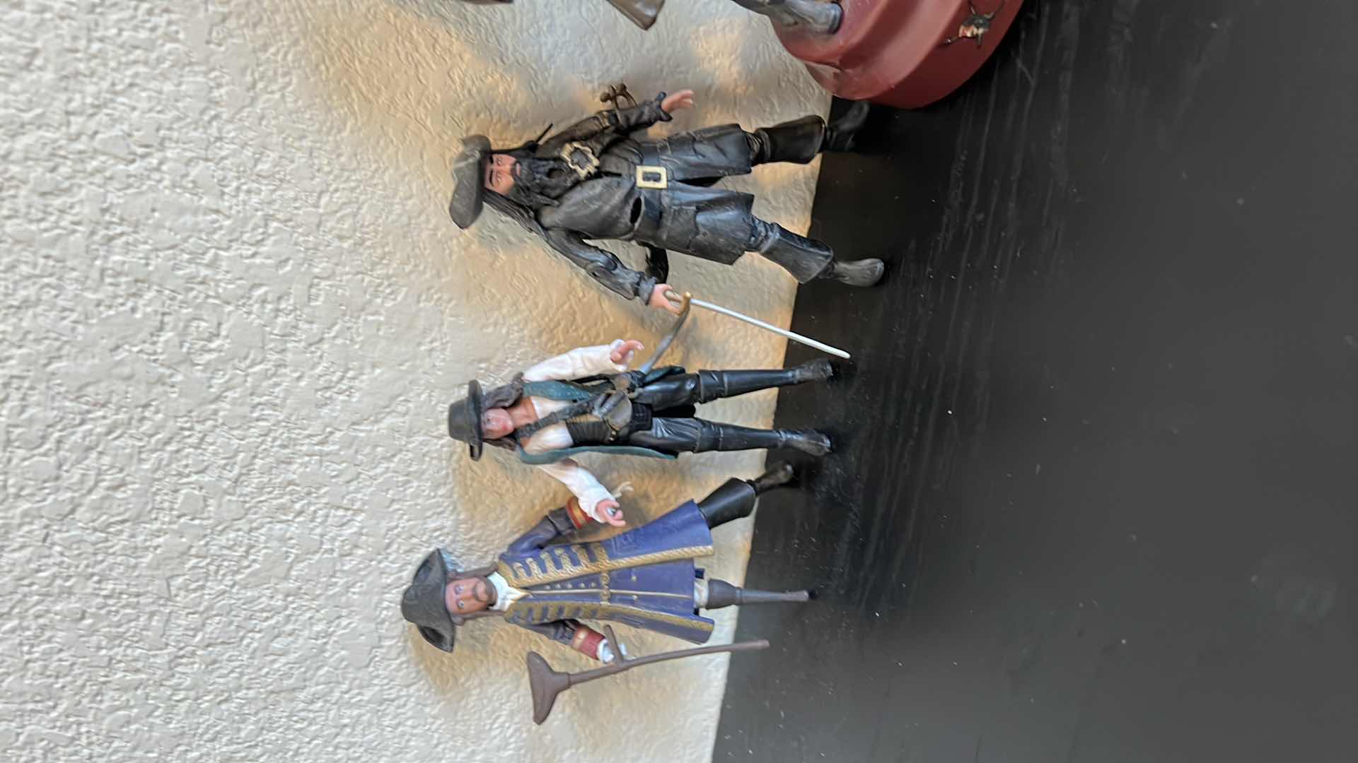 Photo 5 of 5 PIRATES OF THE CARIBBEAN FIGURINES/TOYS