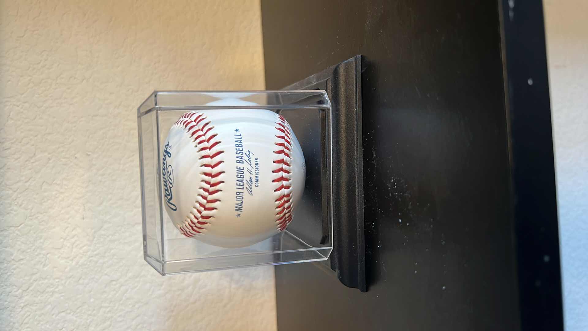 Photo 2 of DODGERS COLLECTIBLE BALL IN CASE