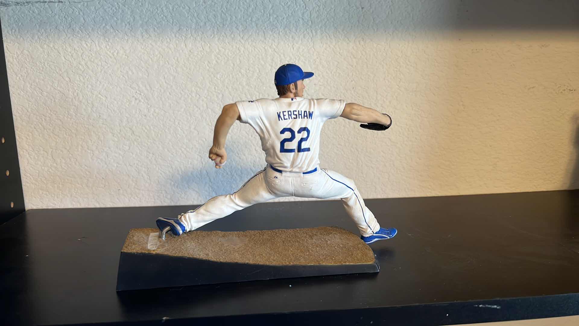 Photo 3 of 2013 DODGER COLLECTIBLE CLAYTON KERSHAW