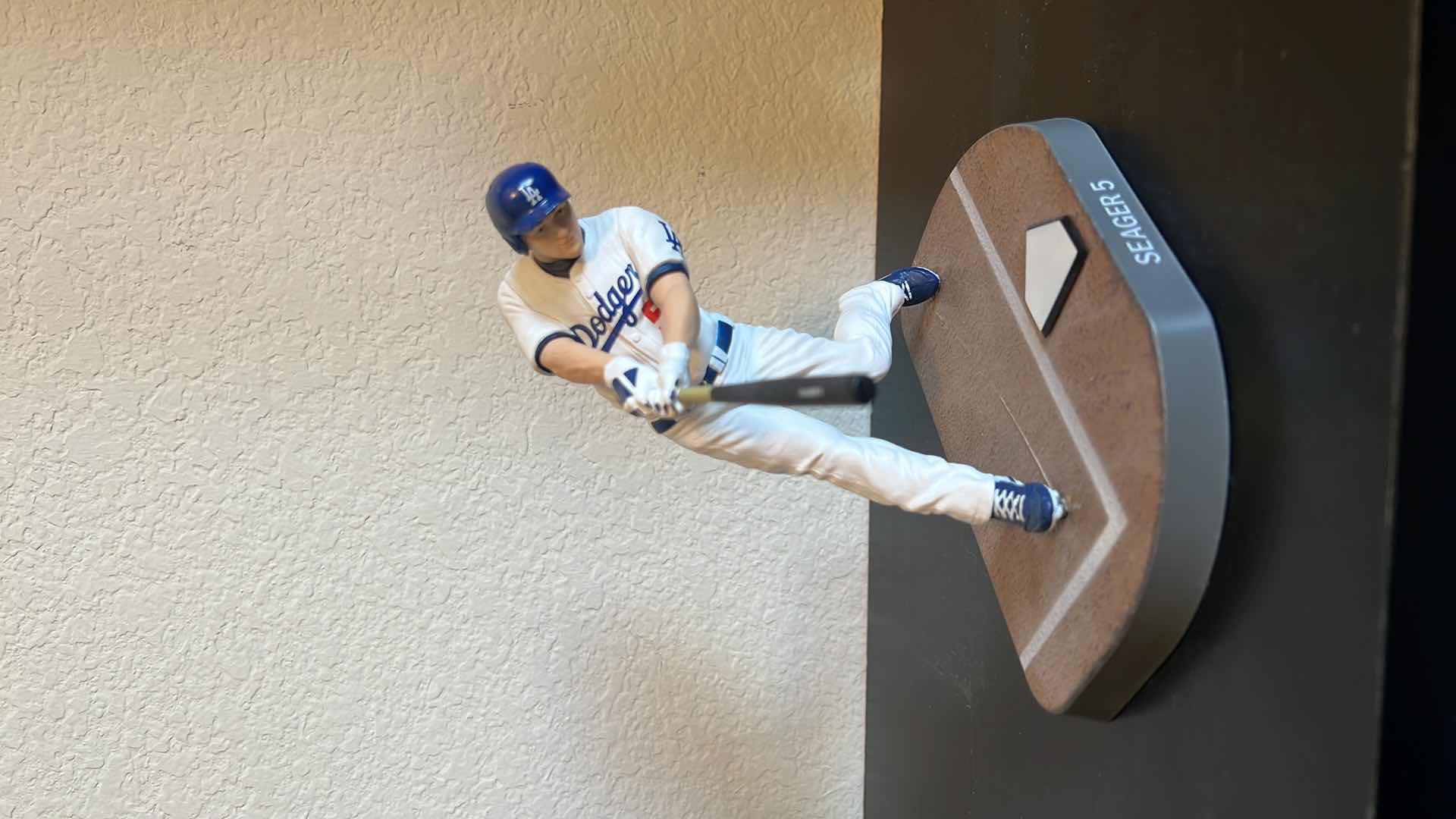 Photo 1 of DODGER COLLECTIBLE SEAGER 5