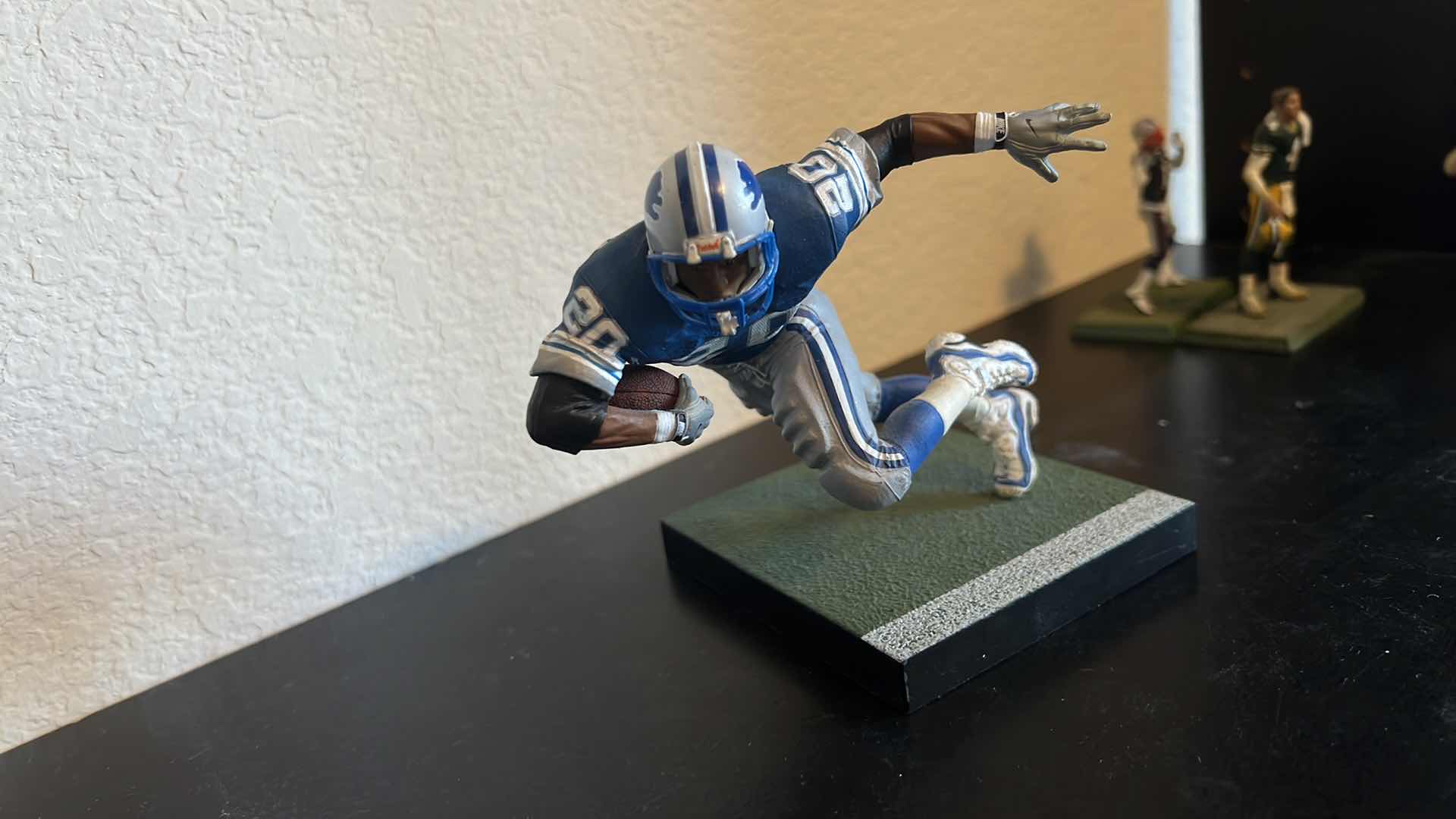 Photo 3 of 2009 NFL LIONS B. SANDERS COLLECTIBLE 20