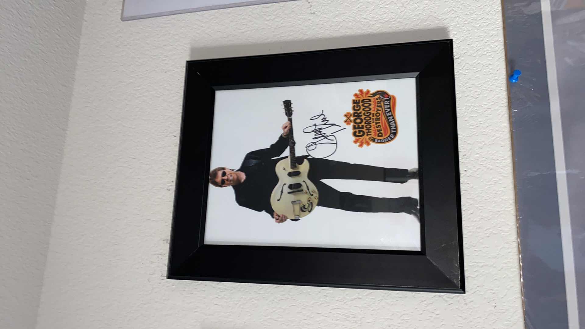 Photo 1 of SIGNED POSTER FRAMED GEORGE THOROGOOD & THE DESTROYERS 10x13