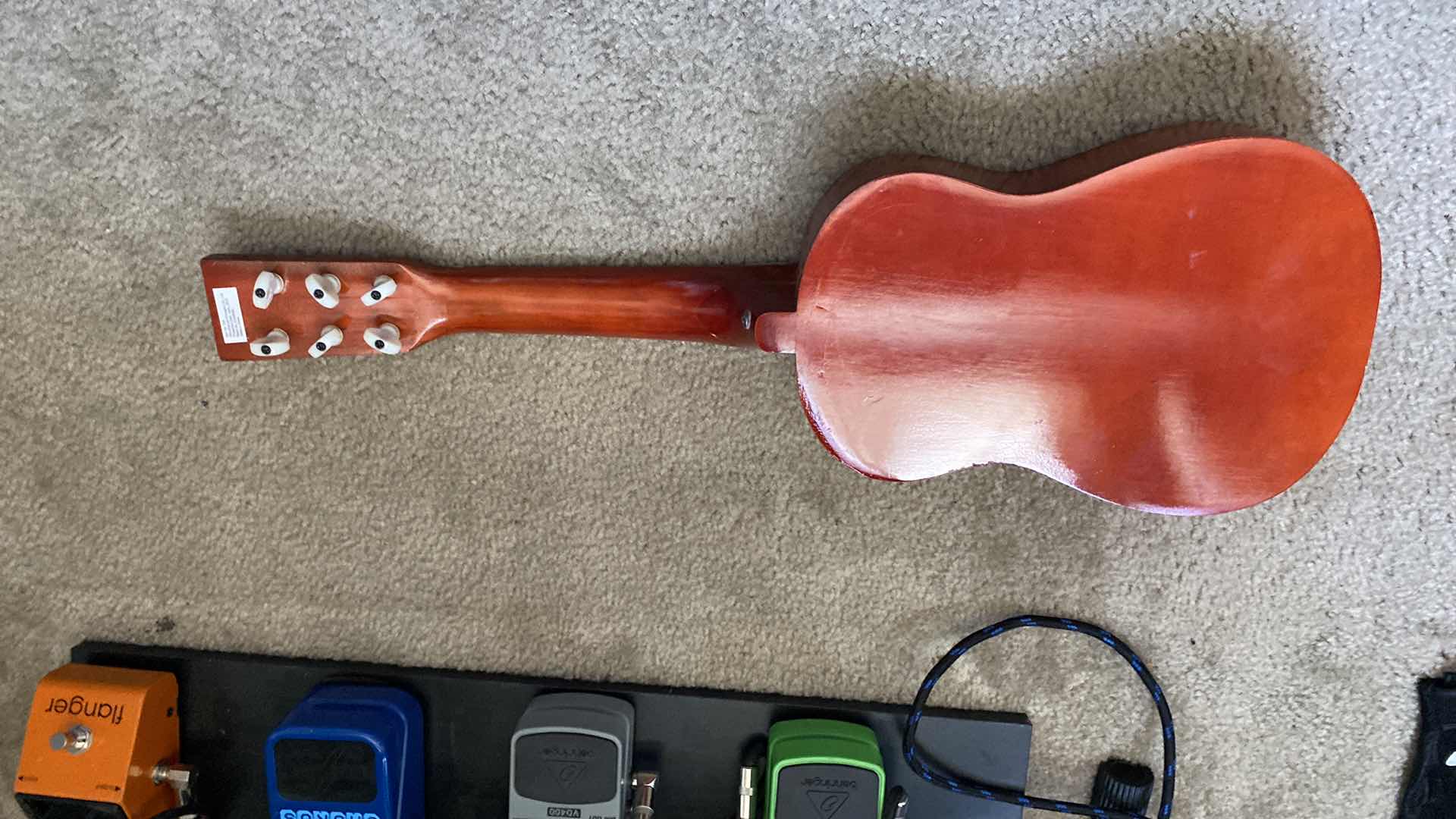 Photo 3 of UKULELE