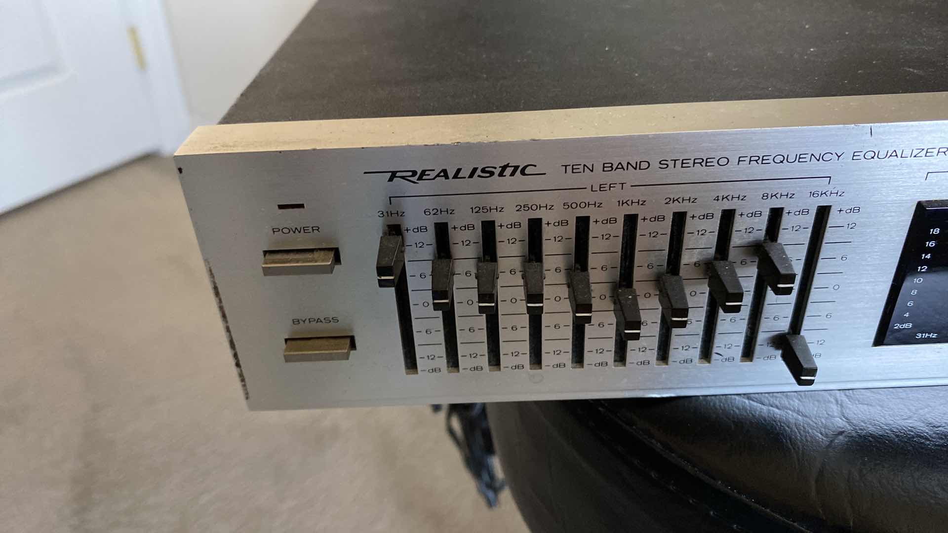 Photo 2 of REAISTIC 10 BAND FREQUENCY EQUALIZER